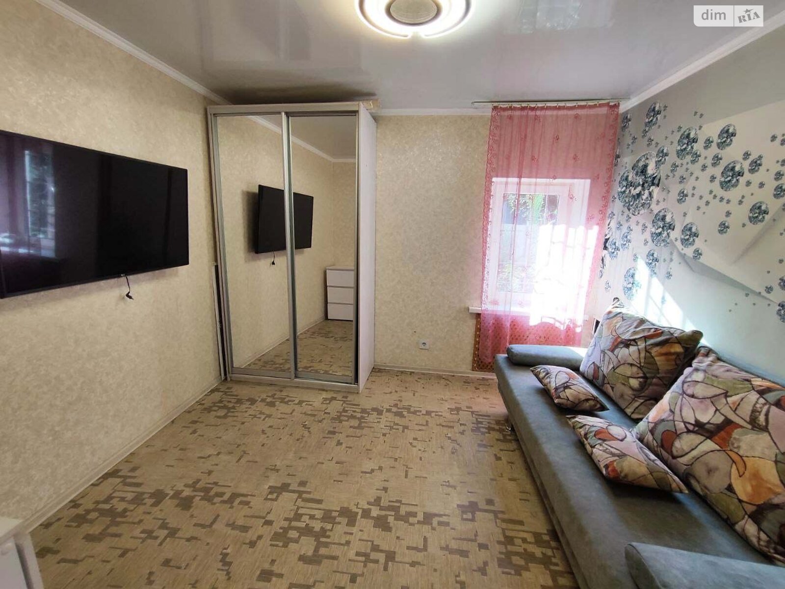 одноповерхова частина будинку, 50 кв. м, цегла. Здається помісячно в Дніпрі, в районі Соборний фото 1 однопроверхова частина будинку, 50 кв. м, цегла. Здається помісячно в Дніпрі, в районі Соборний фото 1