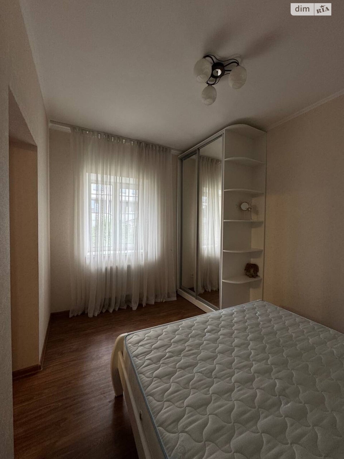 одноэтажная часть дома, 67 кв. м, кирпич. Сдается помесячно в Днепре фото 1