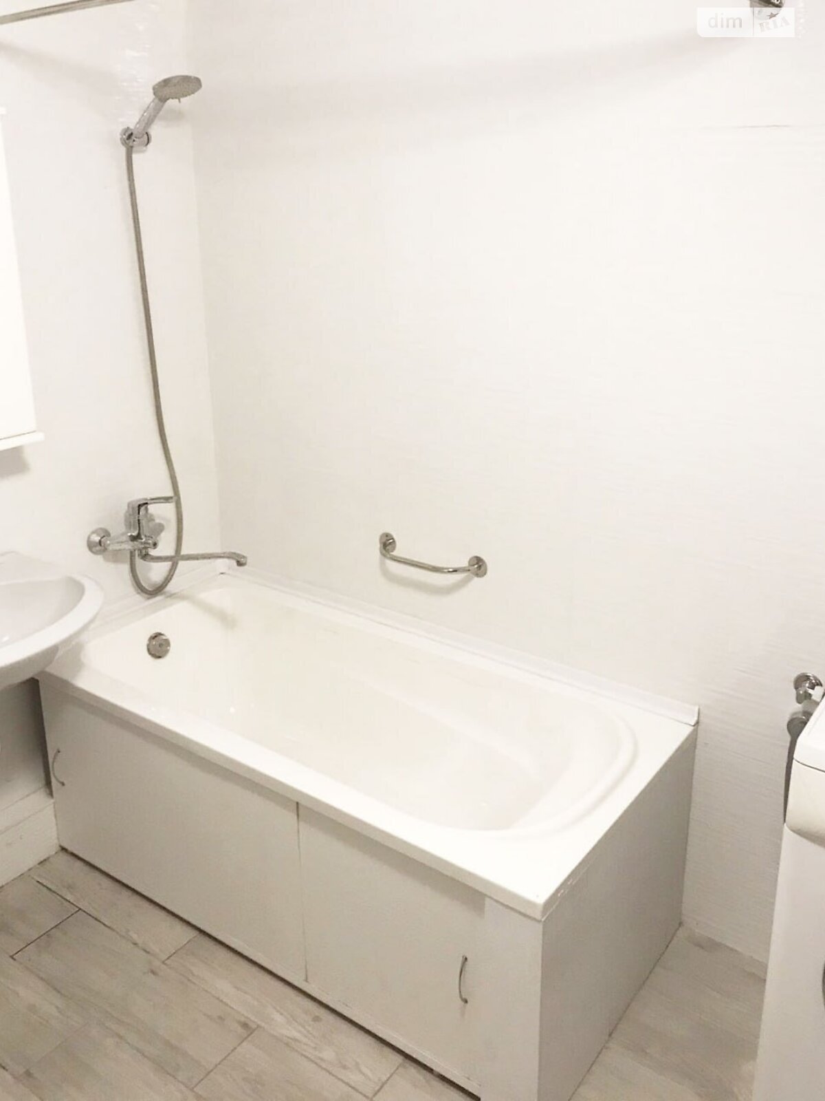 одноэтажная часть дома, 41 кв. м, кирпич. Сдается помесячно в Харькове, в районе Салтовка фото 1