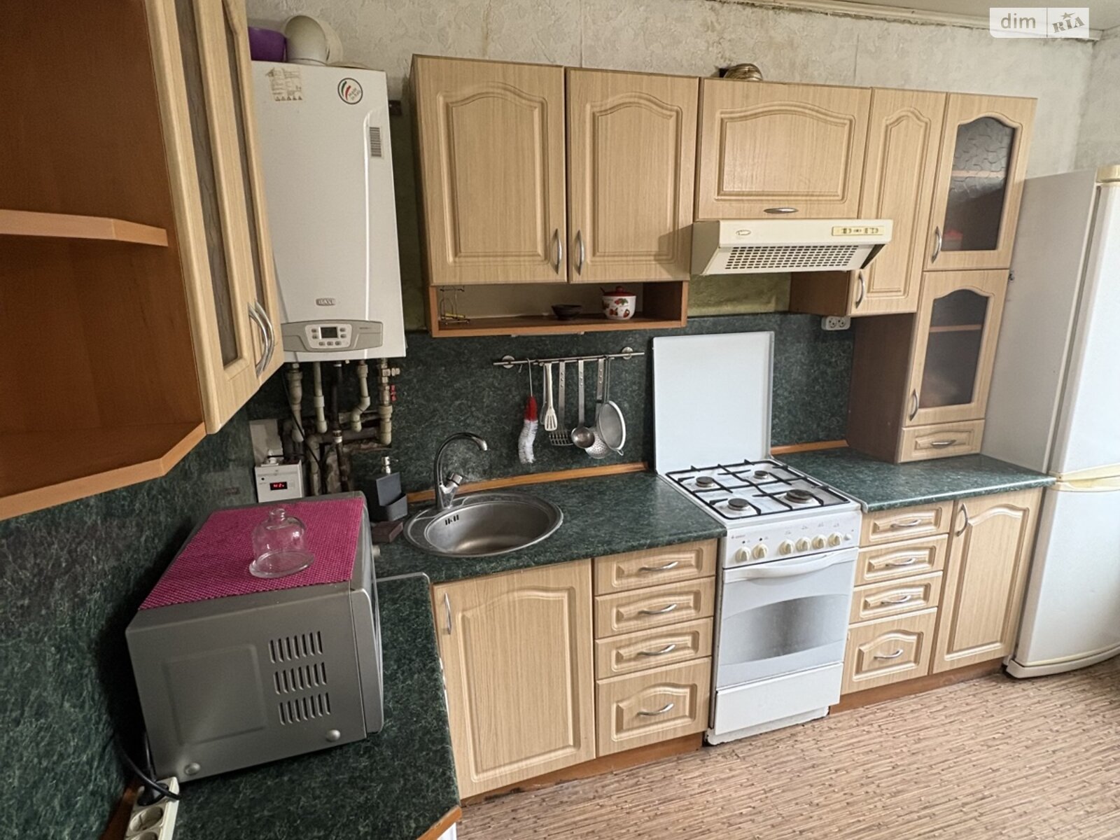 одноэтажная часть дома, 55 кв. м, кирпич. Сдается помесячно в Хмельницком, в районе Ж-д вокзал фото 1 одноэтажная часть дома, 55 кв. м, кирпич. Сдается помесячно в Хмельницком, в районе Ж-д вокзал фото 1