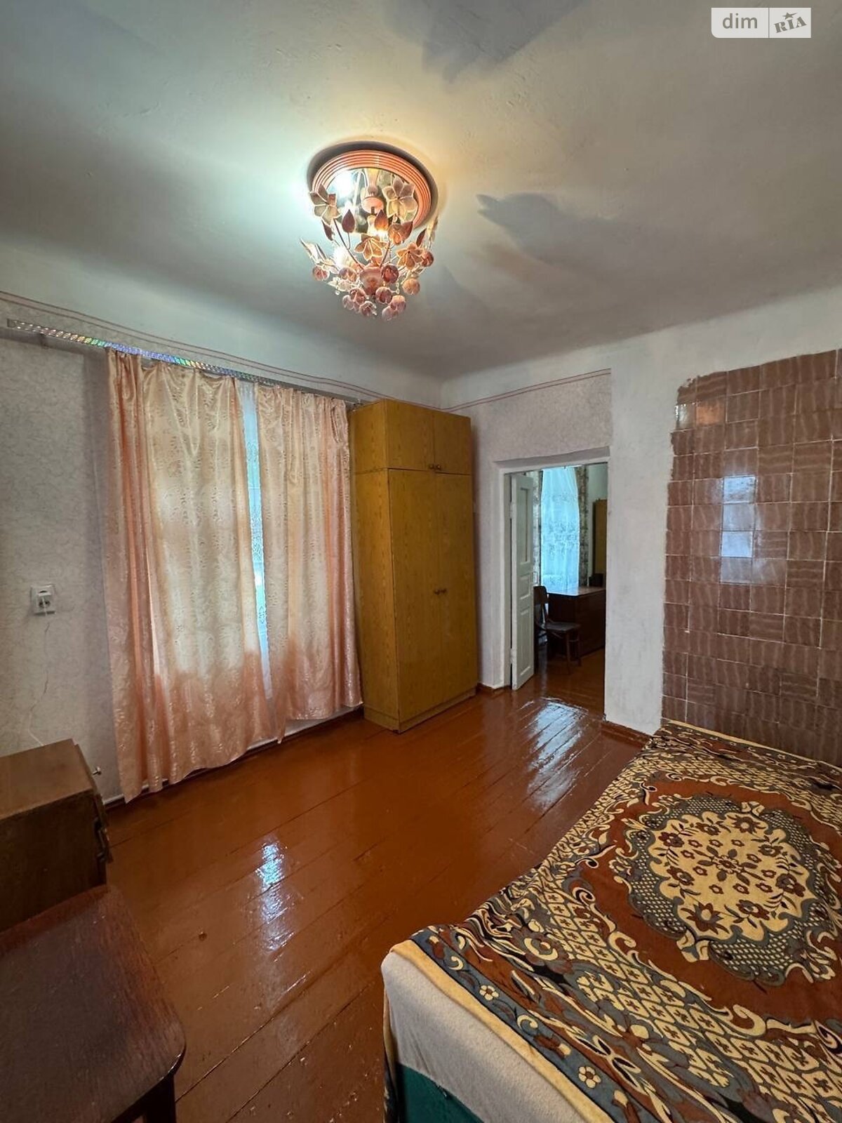 одноэтажная часть дома, 45 кв. м, кирпич. Сдается помесячно в Хмельницком, в районе Центр фото 1 одноэтажная часть дома, 45 кв. м, кирпич. Сдается помесячно в Хмельницком, в районе Центр фото 1