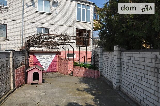 двухэтажная часть дома, 200 кв. м, кирпич. Сдается помесячно в Житомире, в районе Богунский фото 1 двухэтажная часть дома, 200 кв. м, кирпич. Сдается помесячно в Житомире, в районе Богунский фото 1