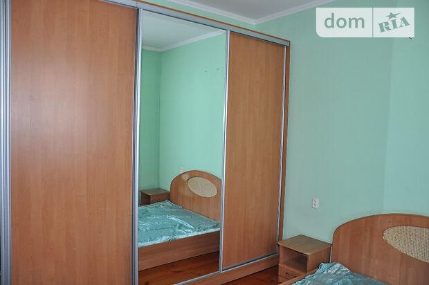 двухэтажная часть дома, 200 кв. м, кирпич. Сдается помесячно в Житомире, в районе Богунский фото 1 двухэтажная часть дома, 200 кв. м, кирпич. Сдается помесячно в Житомире, в районе Богунский фото 1