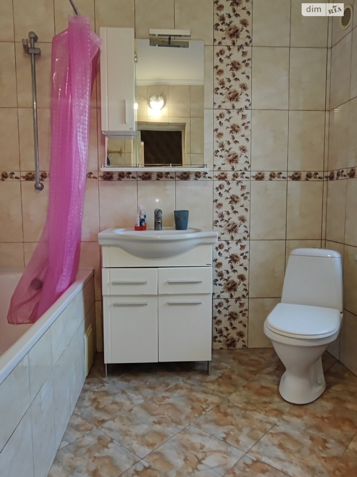 однопроверхова частина будинку, 56 кв. м, цегла. Здається помісячно в Житомирі, в районі Вокзал фото 1