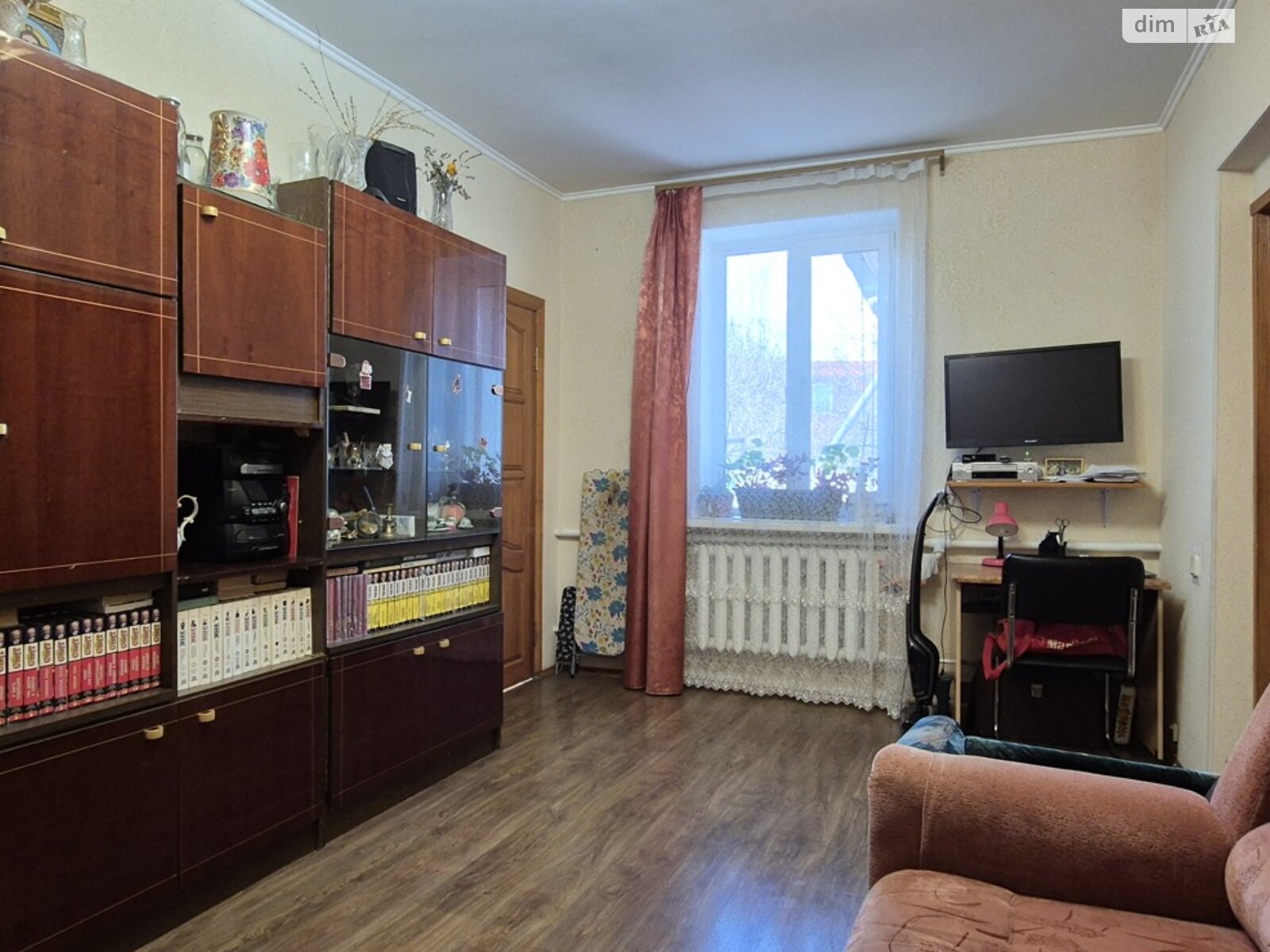 одноэтажная часть дома, 53.7 кв. м, кирпич. Сдается помесячно в Киеве, в районе Саперная Слободка фото 1 одноэтажная часть дома, 53.7 кв. м, кирпич. Сдается помесячно в Киеве, в районе Саперная Слободка фото 1