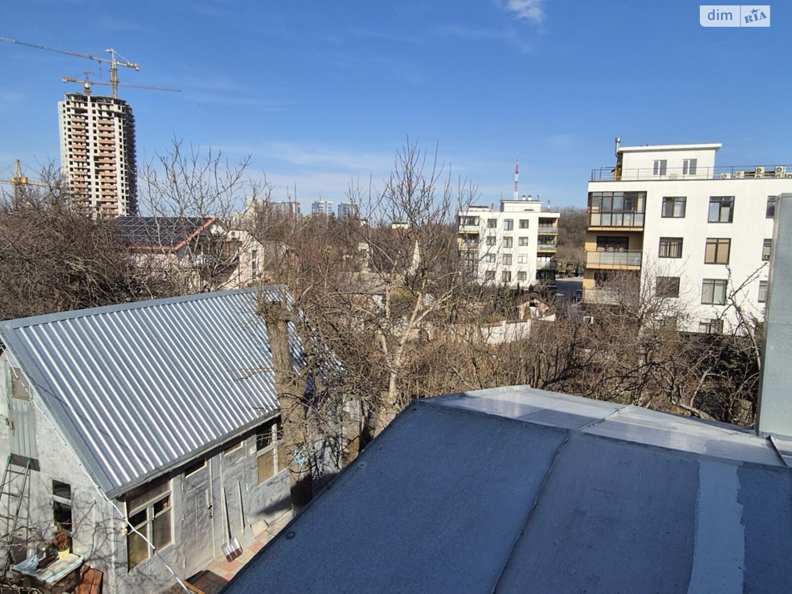одноэтажная часть дома, 53.7 кв. м, кирпич. Сдается помесячно в Киеве, в районе Саперная Слободка фото 1 одноэтажная часть дома, 53.7 кв. м, кирпич. Сдается помесячно в Киеве, в районе Саперная Слободка фото 1