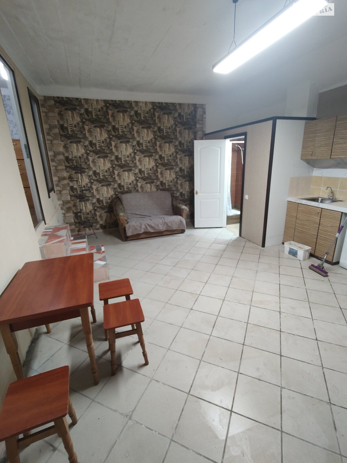 двоповерхова частина будинку, 49 кв. м, кирпич. Здається помісячно в Києві, в районі Замковище фото 1 двопроверхова частина будинку, 49 кв. м, кирпич. Здається помісячно в Києві, в районі Замковище фото 1