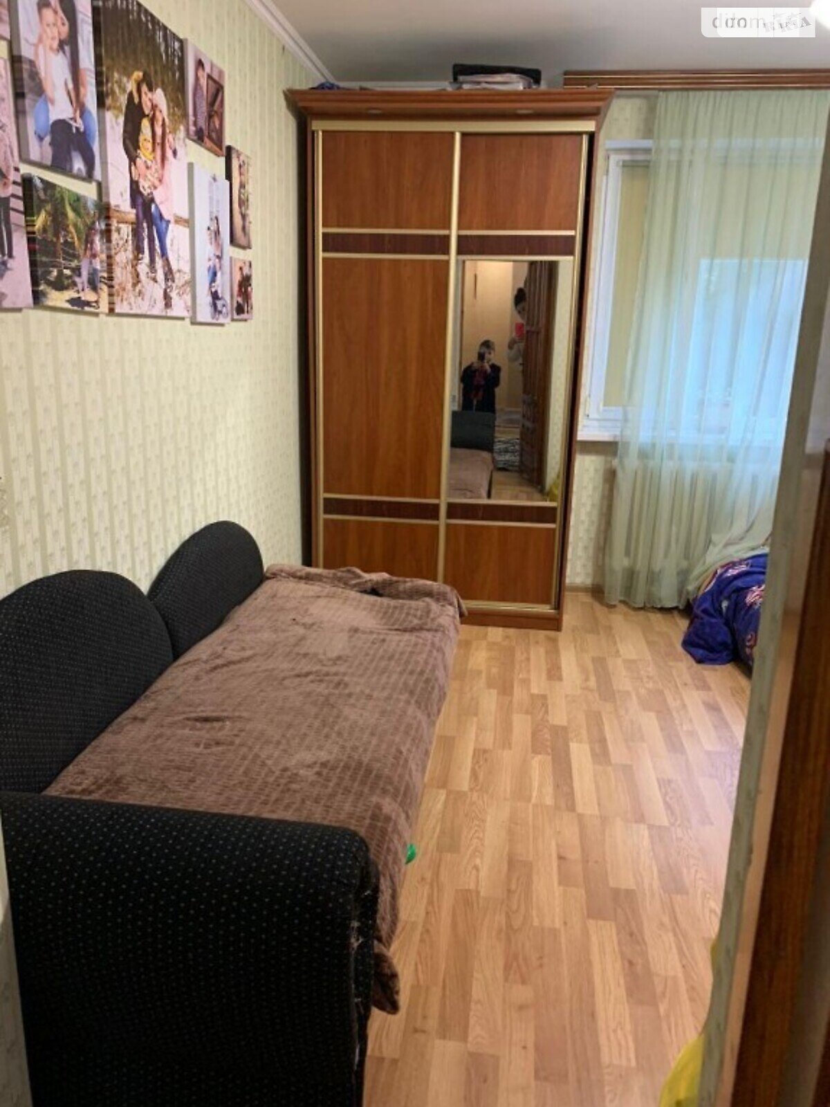 одноэтажная часть дома, 66 кв. м, кирпич. Сдается помесячно в Луцке, в районе Центр фото 1