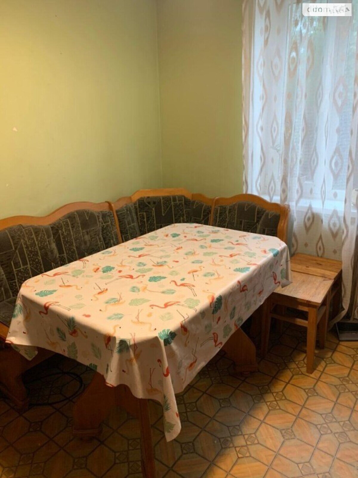 одноэтажная часть дома, 66 кв. м, кирпич. Сдается помесячно в Луцке, в районе Центр фото 1