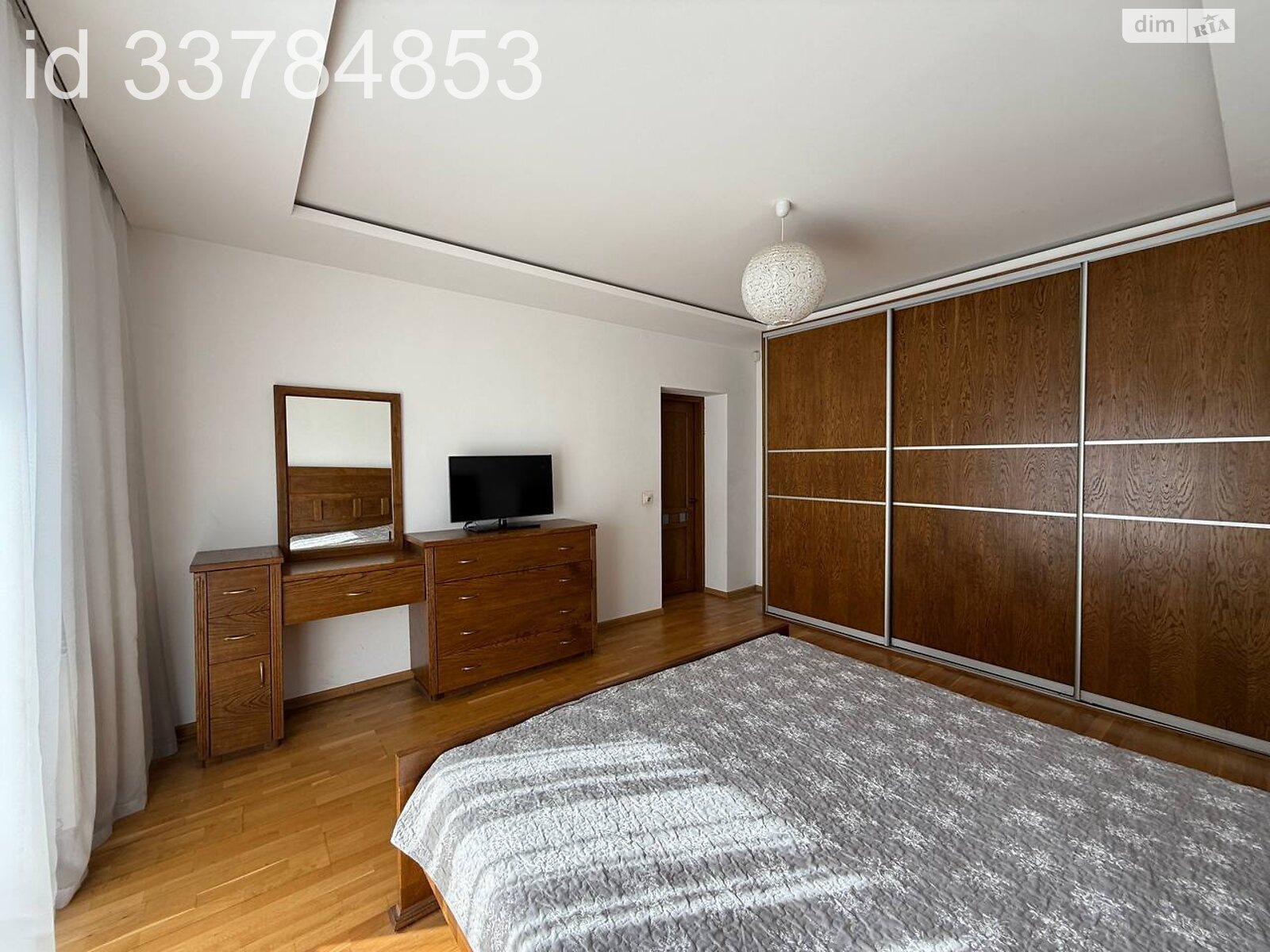 двухэтажная часть дома, 200 кв. м, кирпич. Сдается помесячно в Львове, в районе Богдановка фото 1 двухэтажная часть дома, 200 кв. м, кирпич. Сдается помесячно в Львове, в районе Богдановка фото 1