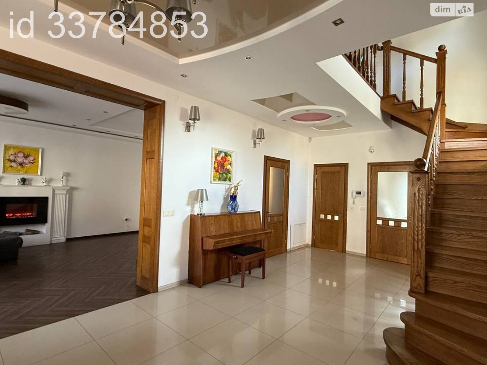 двухэтажная часть дома, 200 кв. м, кирпич. Сдается помесячно в Львове, в районе Богдановка фото 1 двухэтажная часть дома, 200 кв. м, кирпич. Сдается помесячно в Львове, в районе Богдановка фото 1