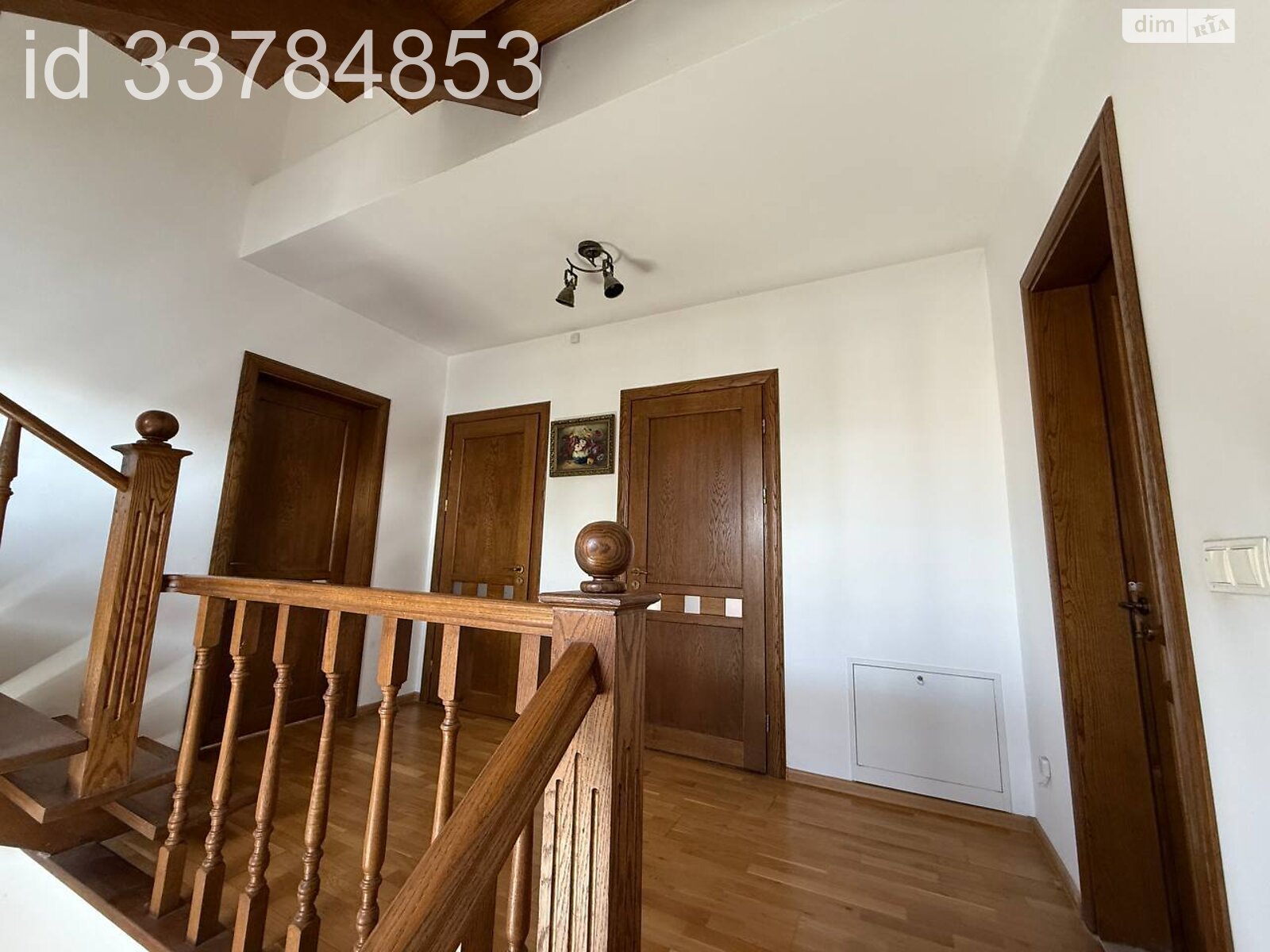 двухэтажная часть дома, 200 кв. м, кирпич. Сдается помесячно в Львове, в районе Богдановка фото 1 двухэтажная часть дома, 200 кв. м, кирпич. Сдается помесячно в Львове, в районе Богдановка фото 1