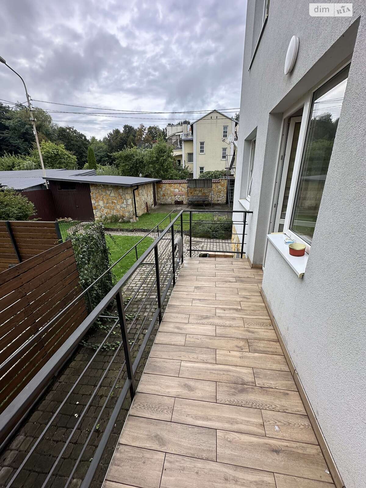 трехэтажная часть дома, 74 кв. м, кирпич. Сдается помесячно в Львове, в районе Скниловок фото 1 трехэтажная часть дома, 74 кв. м, кирпич. Сдается помесячно в Львове, в районе Скниловок фото 1