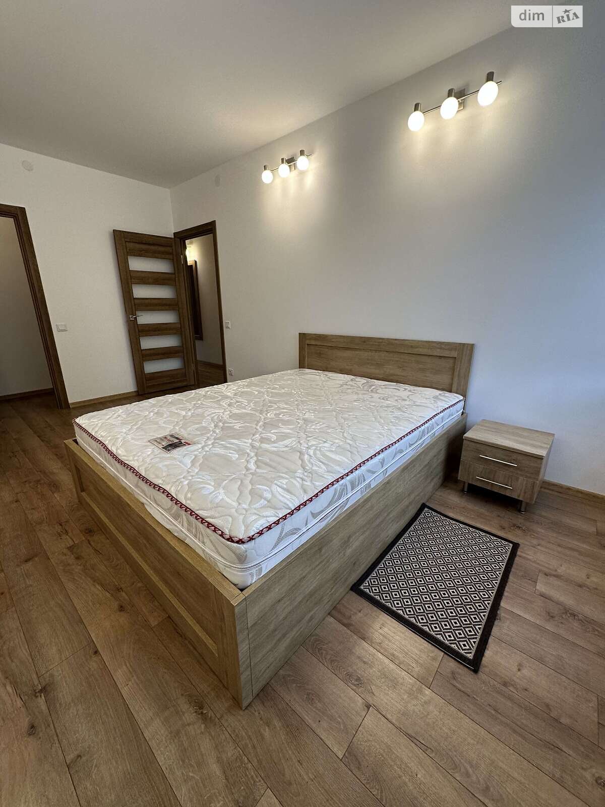 трехэтажная часть дома, 74 кв. м, кирпич. Сдается помесячно в Львове, в районе Скниловок фото 1 трехэтажная часть дома, 74 кв. м, кирпич. Сдается помесячно в Львове, в районе Скниловок фото 1