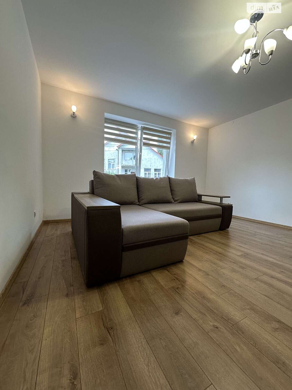 трехэтажная часть дома, 74 кв. м, кирпич. Сдается помесячно в Львове, в районе Скниловок фото 1 трехэтажная часть дома, 74 кв. м, кирпич. Сдается помесячно в Львове, в районе Скниловок фото 1