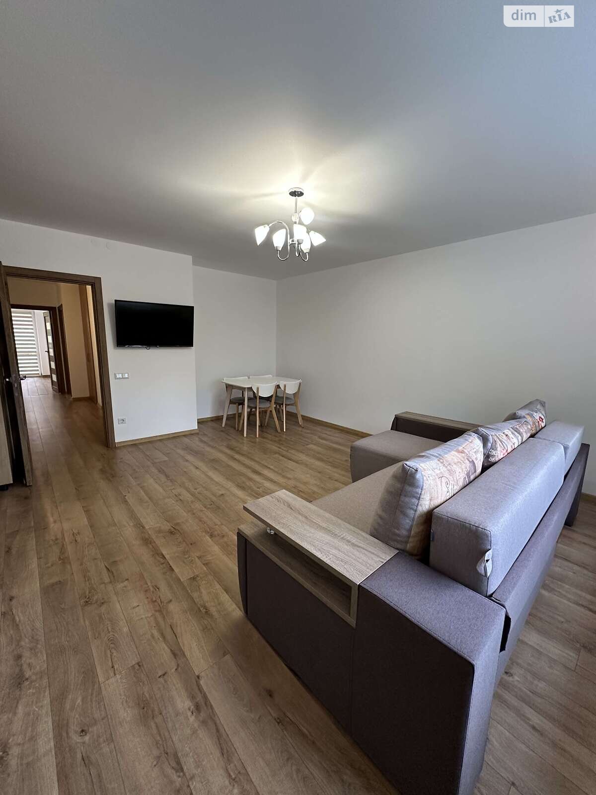 трехэтажная часть дома, 74 кв. м, кирпич. Сдается помесячно в Львове, в районе Скниловок фото 1 трехэтажная часть дома, 74 кв. м, кирпич. Сдается помесячно в Львове, в районе Скниловок фото 1