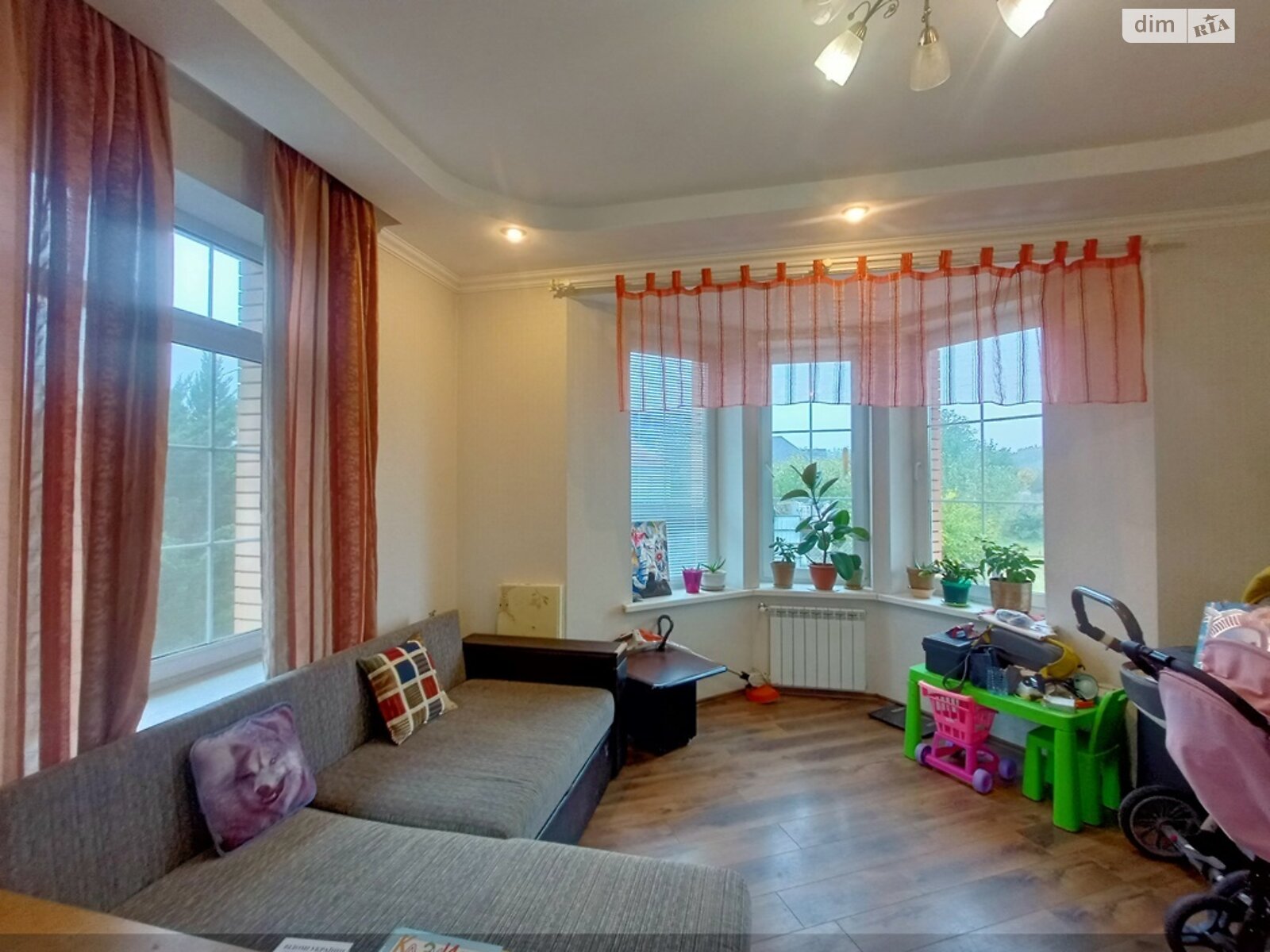 двухэтажная часть дома, 165 кв. м, кирпич. Сдается помесячно в Мархалевке фото 1