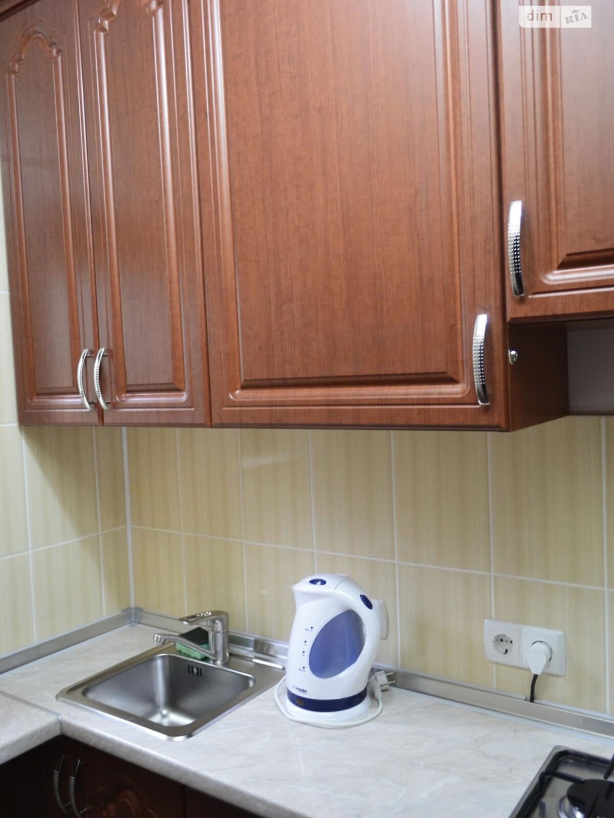 двухэтажная часть дома, 250 кв. м, кирпич. Сдается помесячно в Межгорье фото 1 двухэтажная часть дома, 250 кв. м, кирпич. Сдается помесячно в Межгорье фото 1