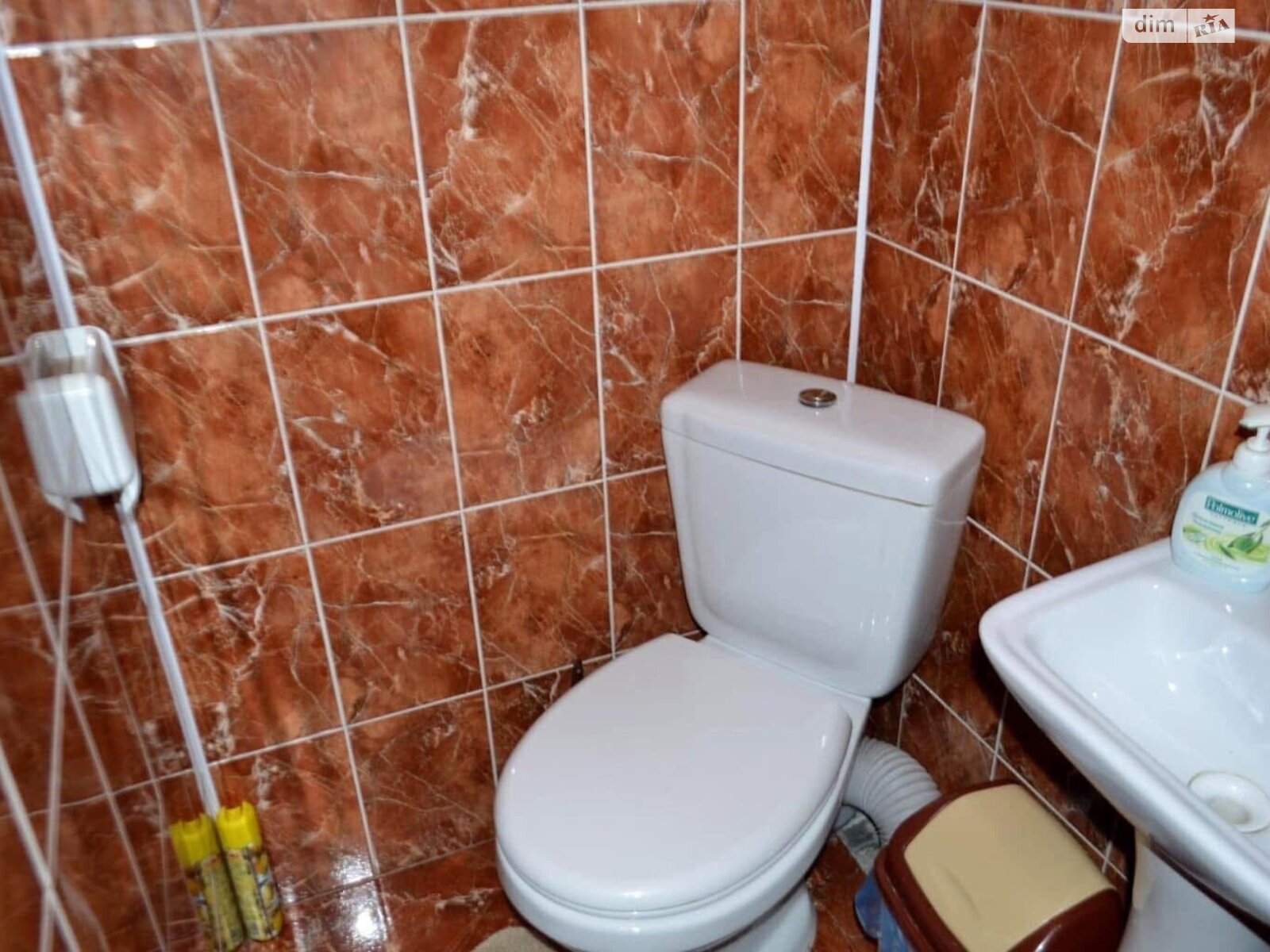 двухэтажная часть дома, 250 кв. м, кирпич. Сдается помесячно в Межгорье фото 1 двухэтажная часть дома, 250 кв. м, кирпич. Сдается помесячно в Межгорье фото 1