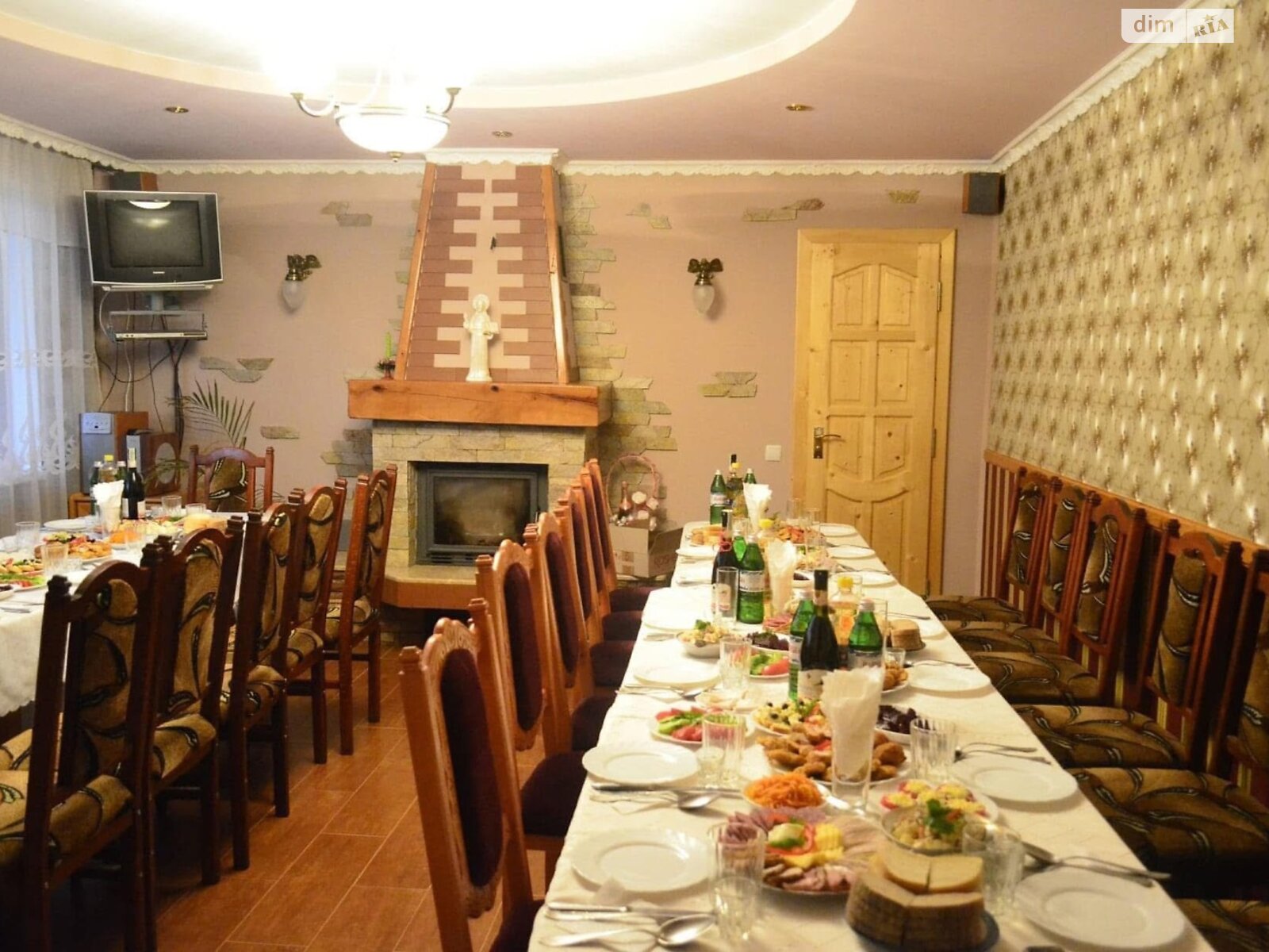 двухэтажная часть дома, 250 кв. м, кирпич. Сдается помесячно в Межгорье фото 1 двухэтажная часть дома, 250 кв. м, кирпич. Сдается помесячно в Межгорье фото 1