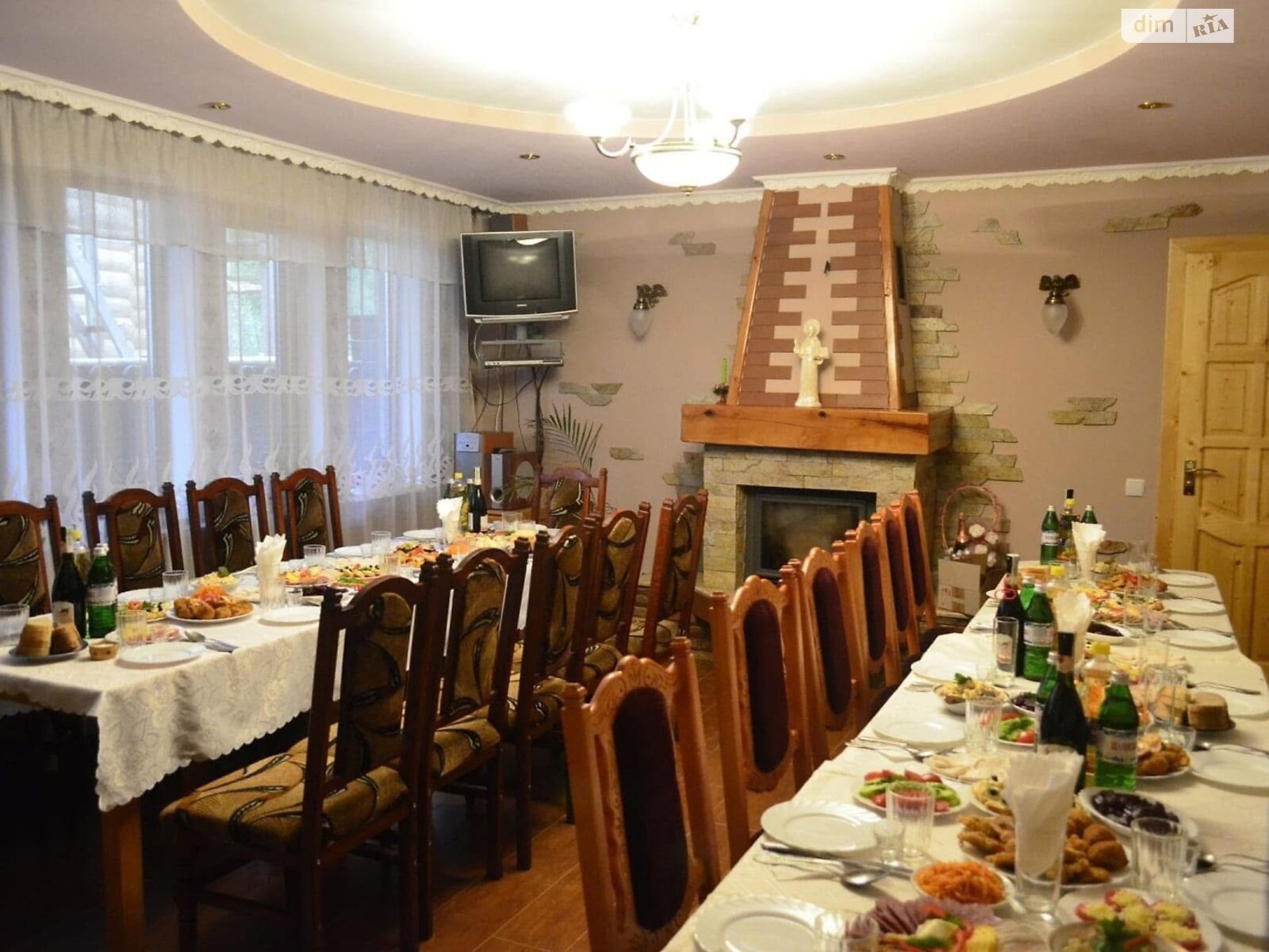 двухэтажная часть дома, 250 кв. м, кирпич. Сдается помесячно в Межгорье фото 1 двухэтажная часть дома, 250 кв. м, кирпич. Сдается помесячно в Межгорье фото 1