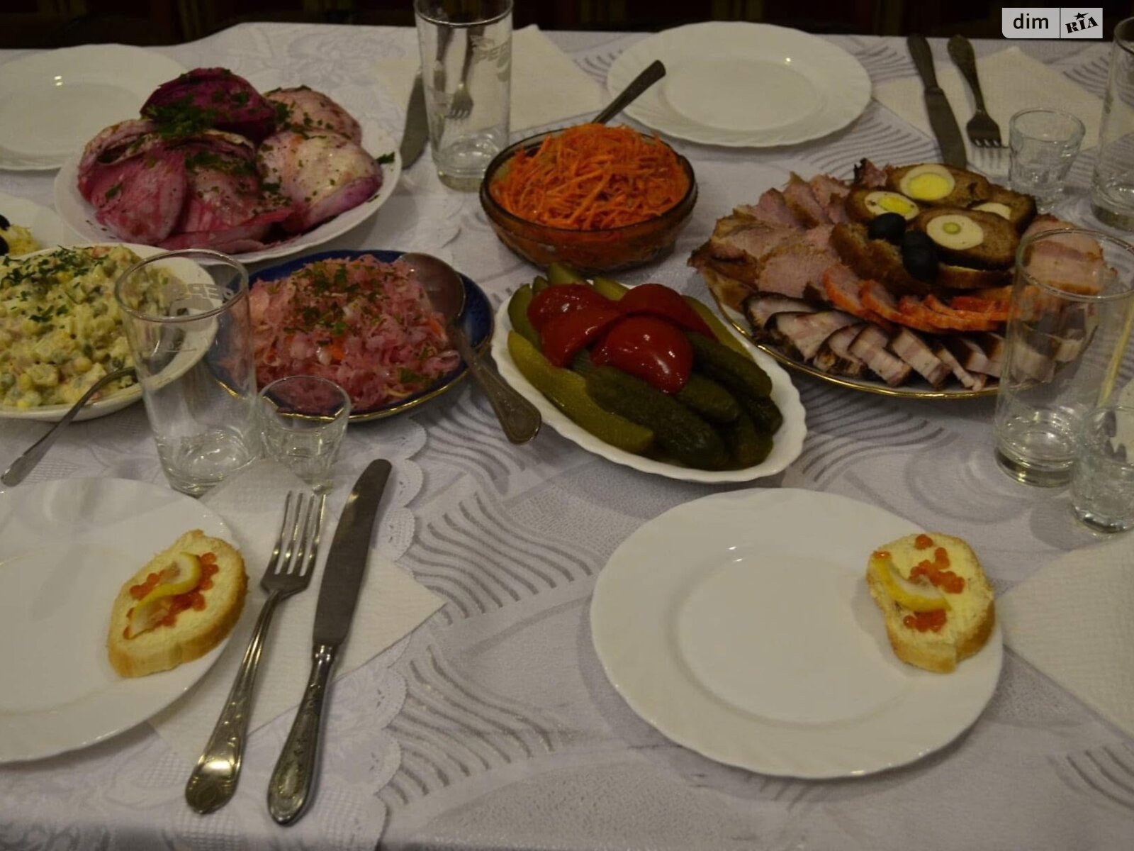 двухэтажная часть дома, 250 кв. м, кирпич. Сдается помесячно в Межгорье фото 1 двухэтажная часть дома, 250 кв. м, кирпич. Сдается помесячно в Межгорье фото 1