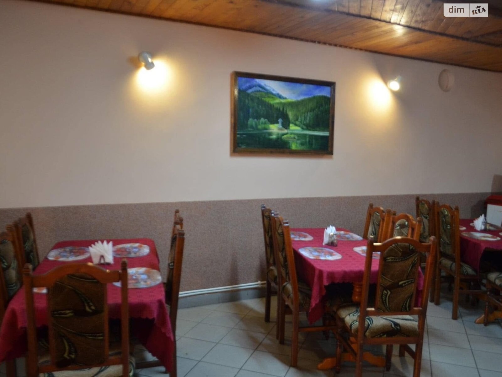 двухэтажная часть дома, 250 кв. м, кирпич. Сдается помесячно в Межгорье фото 1 двухэтажная часть дома, 250 кв. м, кирпич. Сдается помесячно в Межгорье фото 1