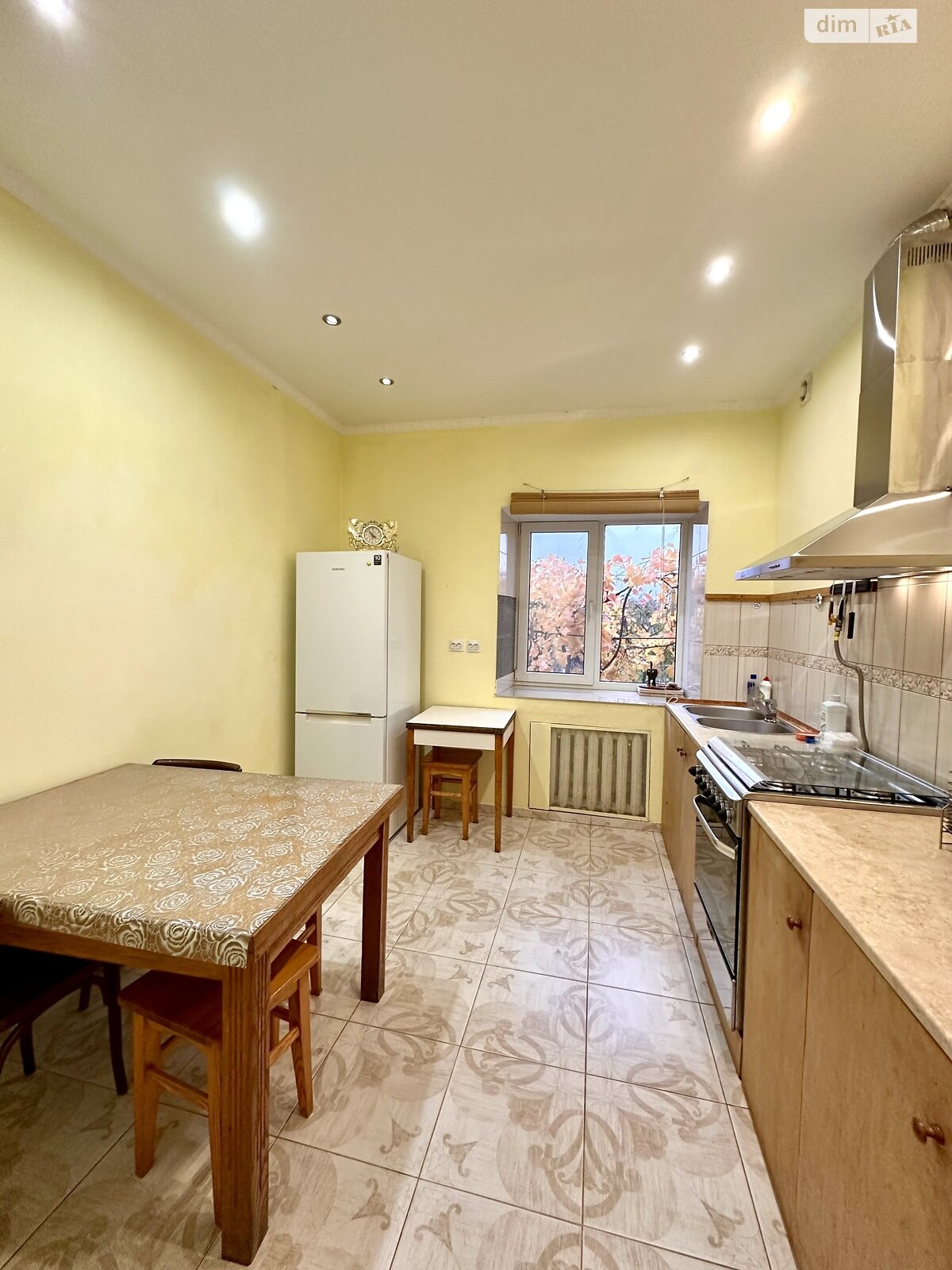 двухэтажная часть дома, 137 кв. м, кирпич. Сдается помесячно в Николаеве, в районе Центральный фото 1