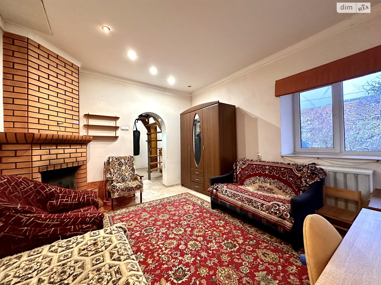 двухэтажная часть дома, 137 кв. м, кирпич. Сдается помесячно в Николаеве, в районе Центральный фото 1