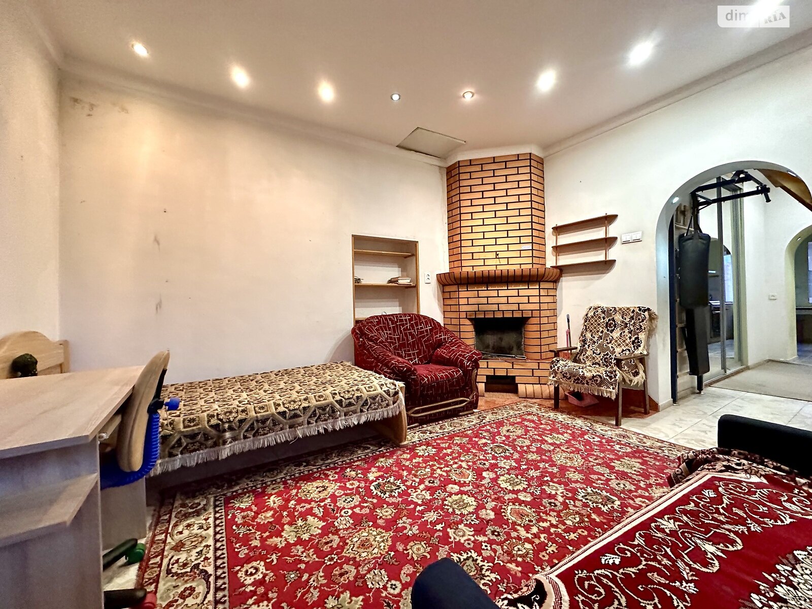 двухэтажная часть дома, 137 кв. м, кирпич. Сдается помесячно в Николаеве, в районе Центральный фото 1