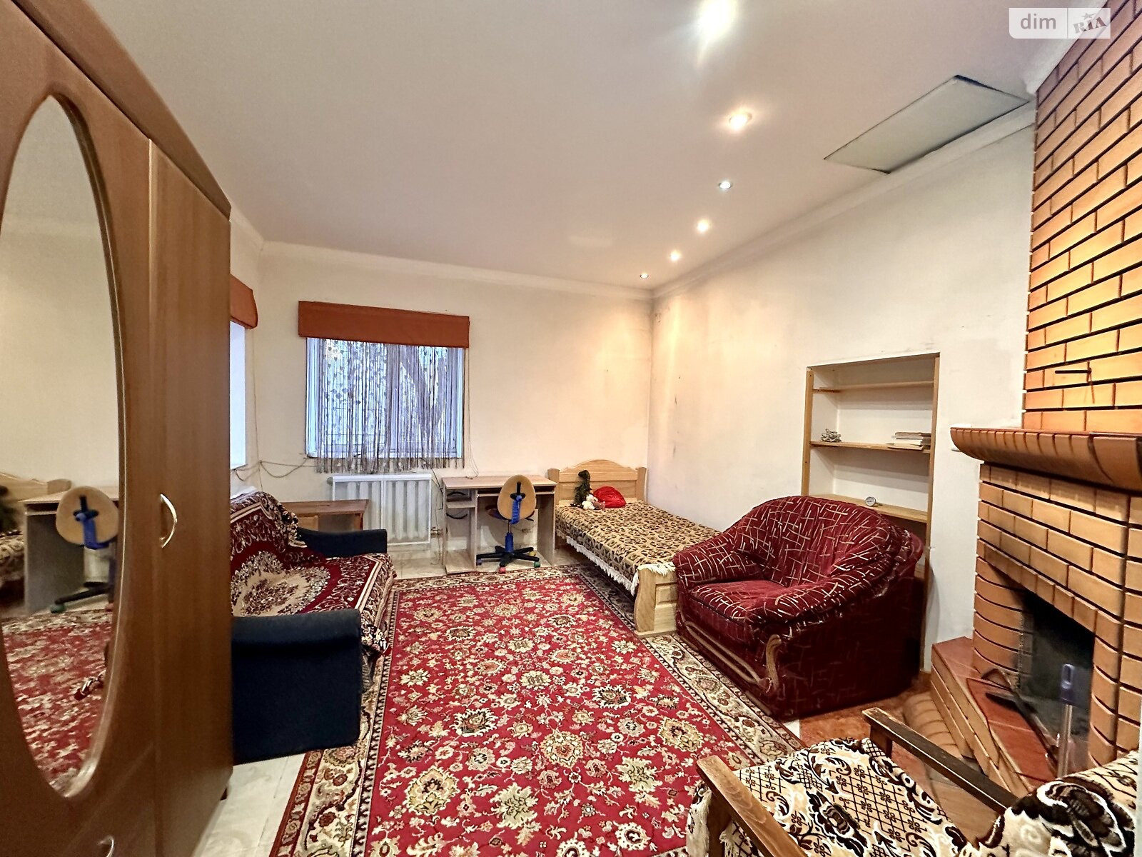 двухэтажная часть дома, 137 кв. м, кирпич. Сдается помесячно в Николаеве, в районе Центральный фото 1