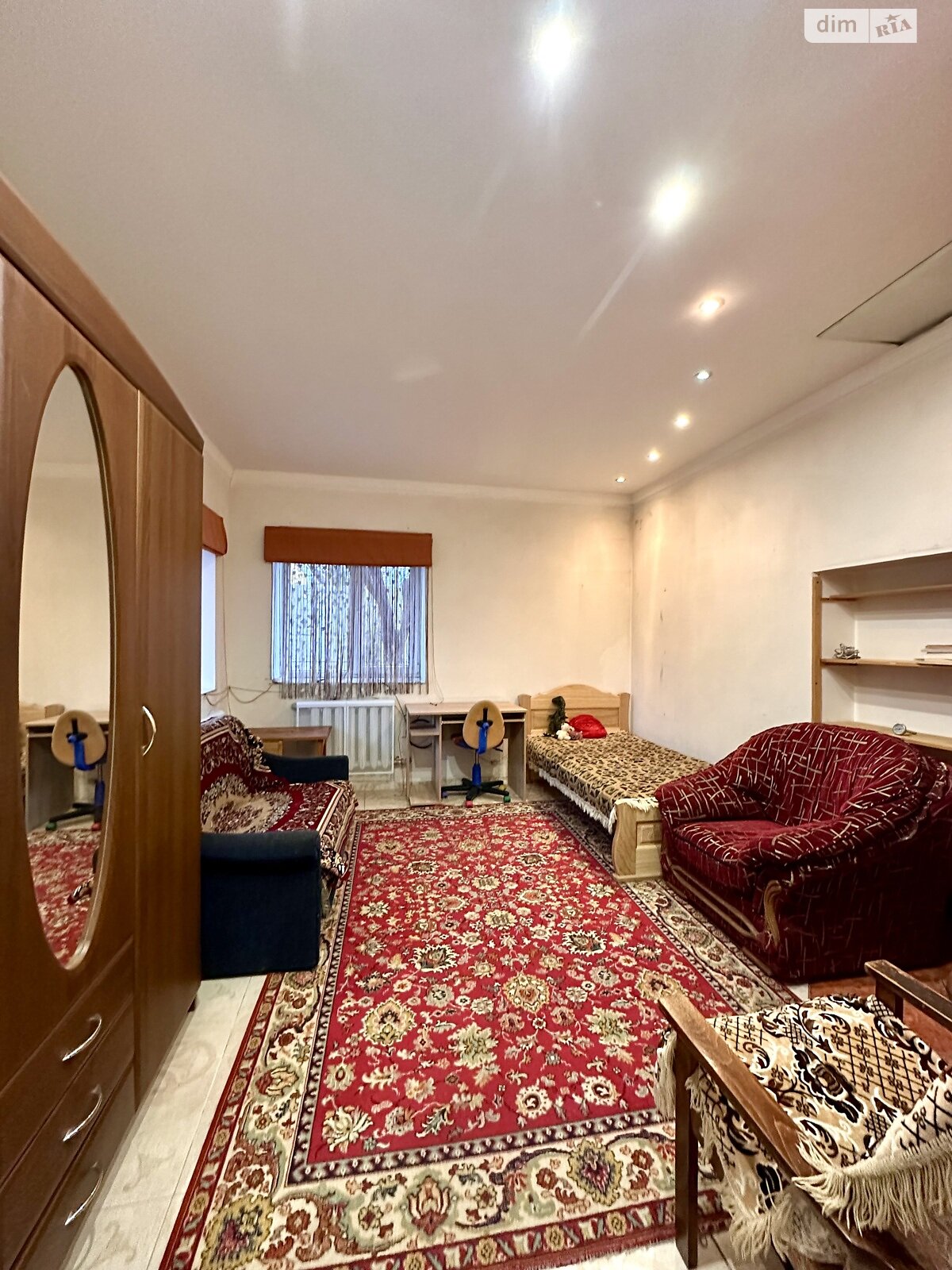 двухэтажная часть дома, 137 кв. м, кирпич. Сдается помесячно в Николаеве, в районе Центральный фото 1