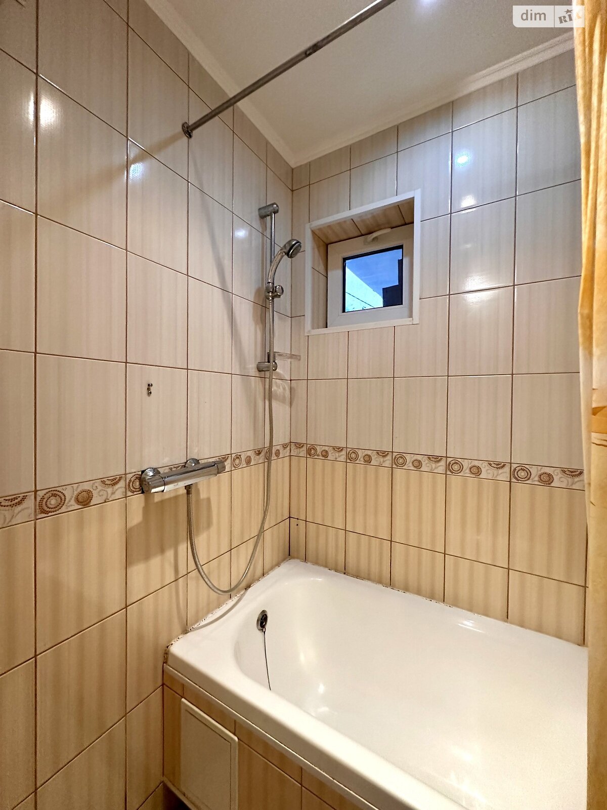 двухэтажная часть дома, 137 кв. м, кирпич. Сдается помесячно в Николаеве, в районе Центральный фото 1