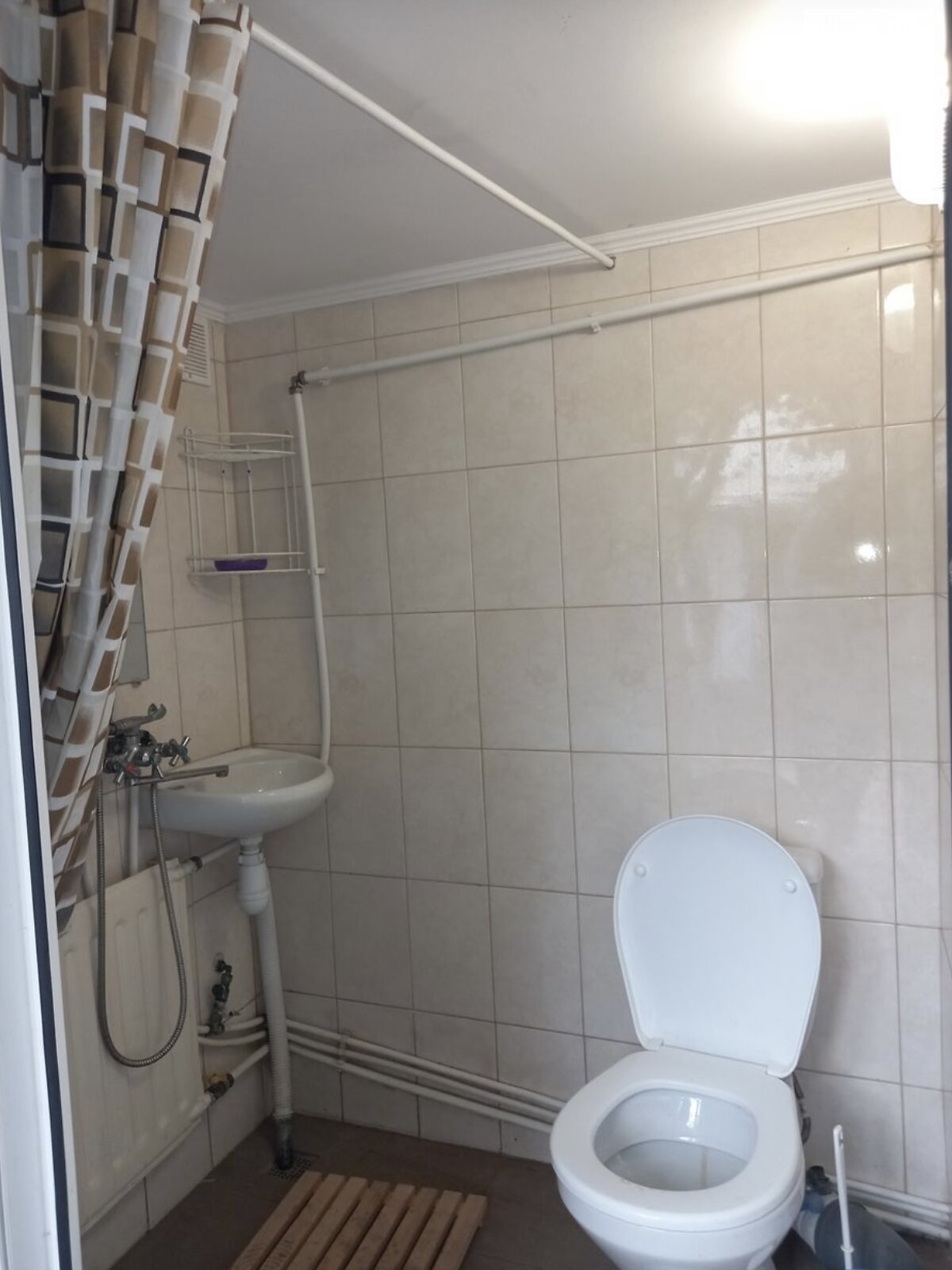 одноповерхова частина будинку, 20 кв. м, бутовый камень. Здається помісячно в Миколаєві, в районі Заводський фото 1 однопроверхова частина будинку, 20 кв. м, бутовый камень. Здається помісячно в Миколаєві, в районі Заводський фото 1