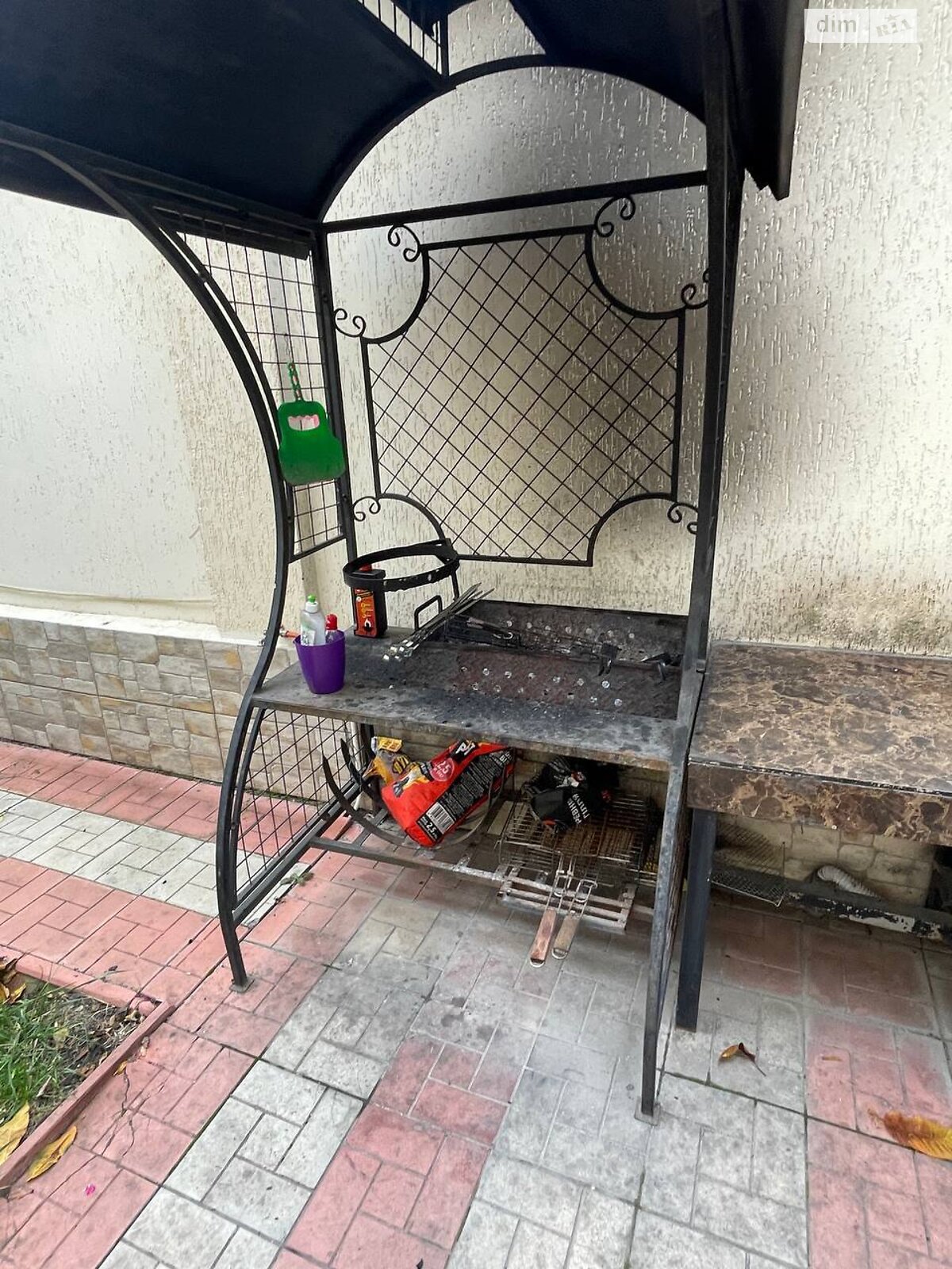 триповерхова частина будинку, 82 кв. м, цегла. Здається помісячно в Одесі, в районі Великий Фонтан фото 1 трипроверхова частина будинку, 82 кв. м, цегла. Здається помісячно в Одесі, в районі Великий Фонтан фото 1