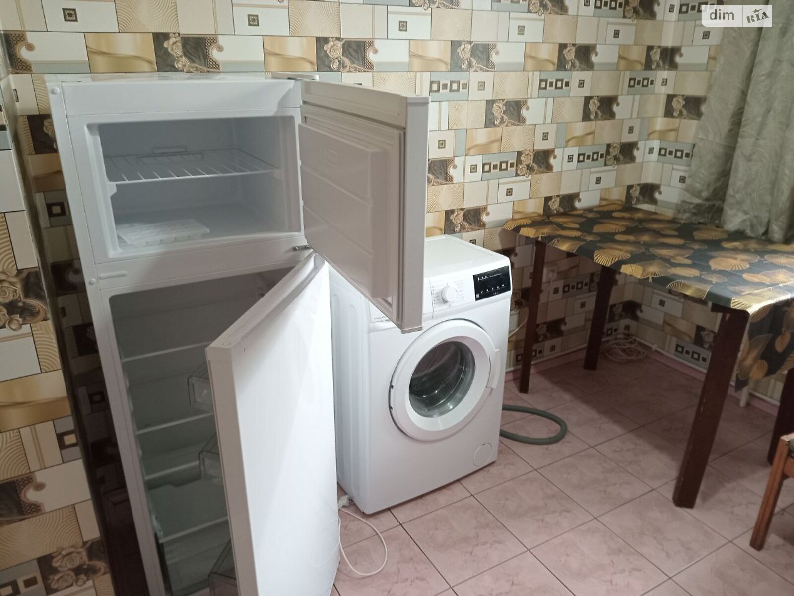 двухэтажная часть дома, 50 кв. м, ракушечник (ракушняк). Сдается помесячно в Одессе, в районе Киевский фото 1 двухэтажная часть дома, 50 кв. м, ракушечник (ракушняк). Сдается помесячно в Одессе, в районе Киевский фото 1