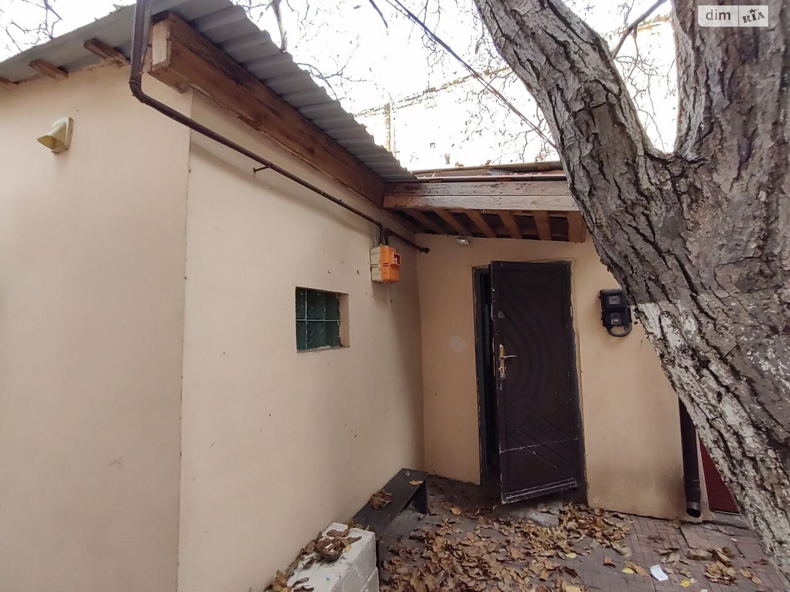 одноэтажная часть дома, 40 кв. м, кирпич. Сдается помесячно в Одессе, в районе Приморский фото 1