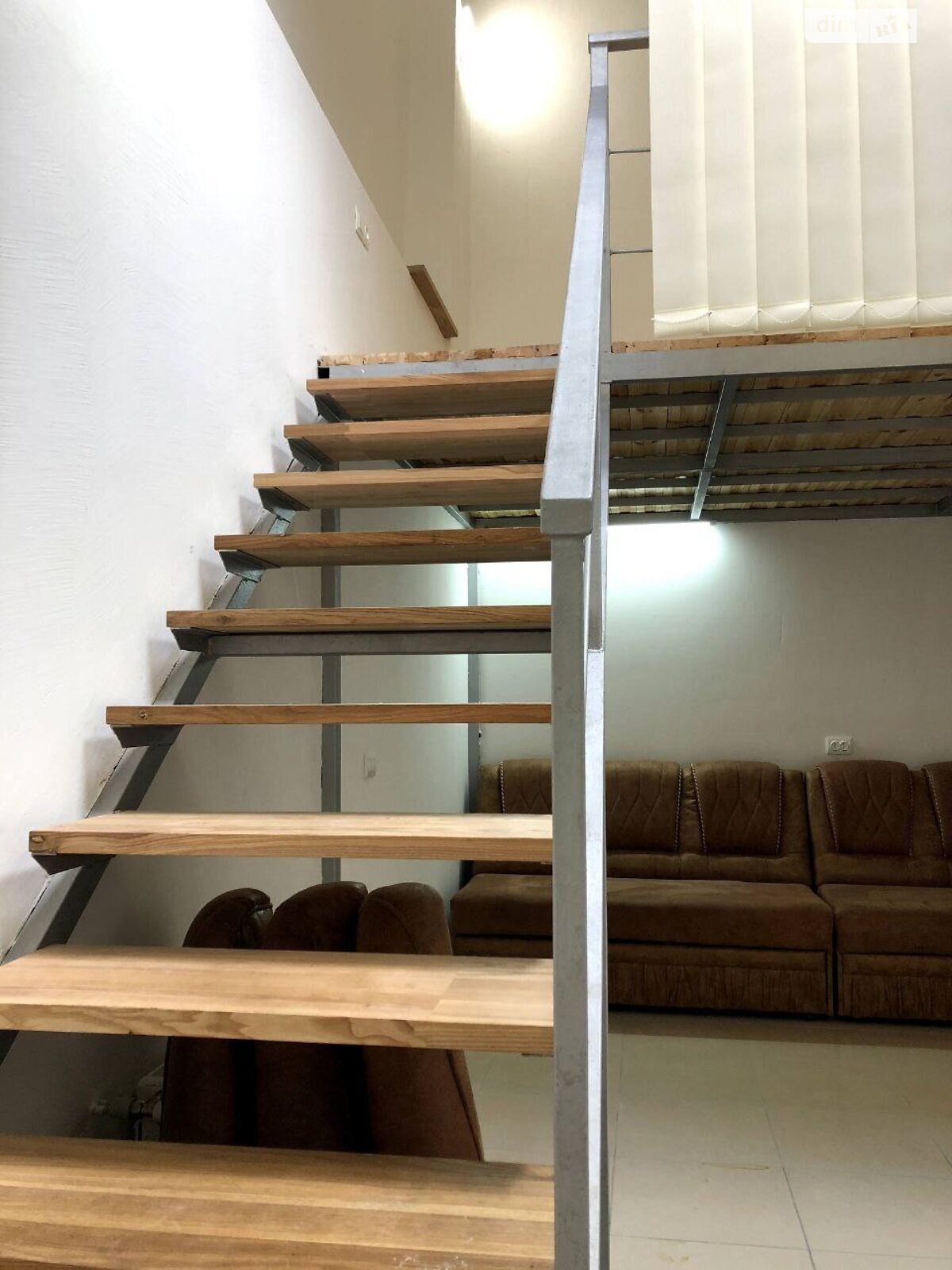 одноэтажная часть дома, 40 кв. м, кирпич. Сдается помесячно в Одессе, в районе Приморский фото 1