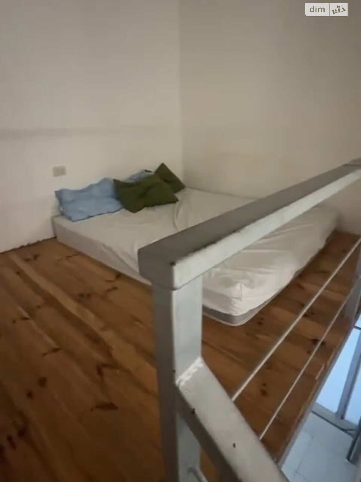 одноэтажная часть дома, 40 кв. м, кирпич. Сдается помесячно в Одессе, в районе Приморский фото 1