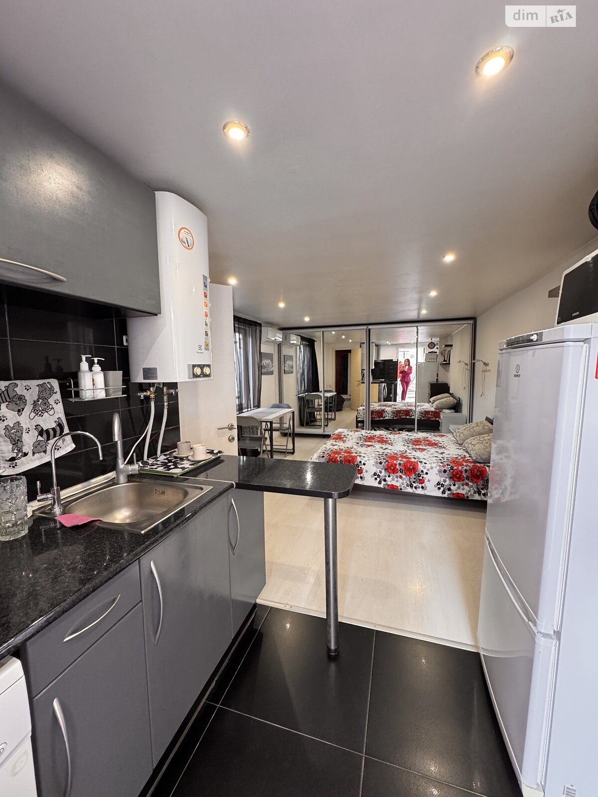 однопроверхова частина будинку, 28 кв. м, цегла. Здається помісячно в Одесі, в районі Вузівський фото 1