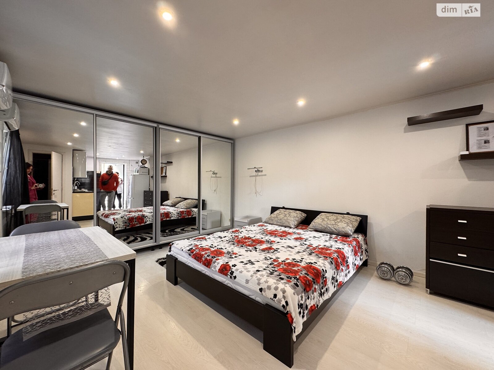 однопроверхова частина будинку, 28 кв. м, цегла. Здається помісячно в Одесі, в районі Вузівський фото 1