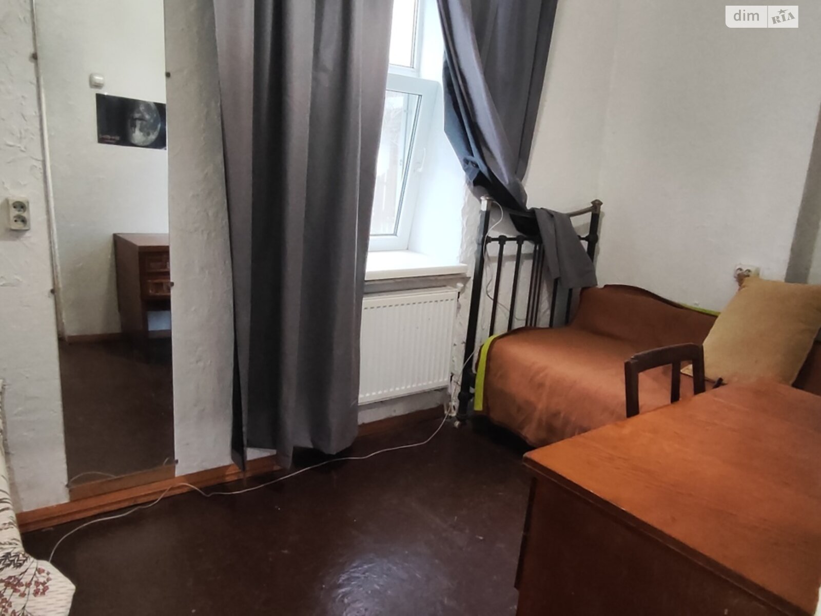 одноэтажная часть дома, 50 кв. м, кирпич. Сдается помесячно в Ровно, в районе Центр фото 1