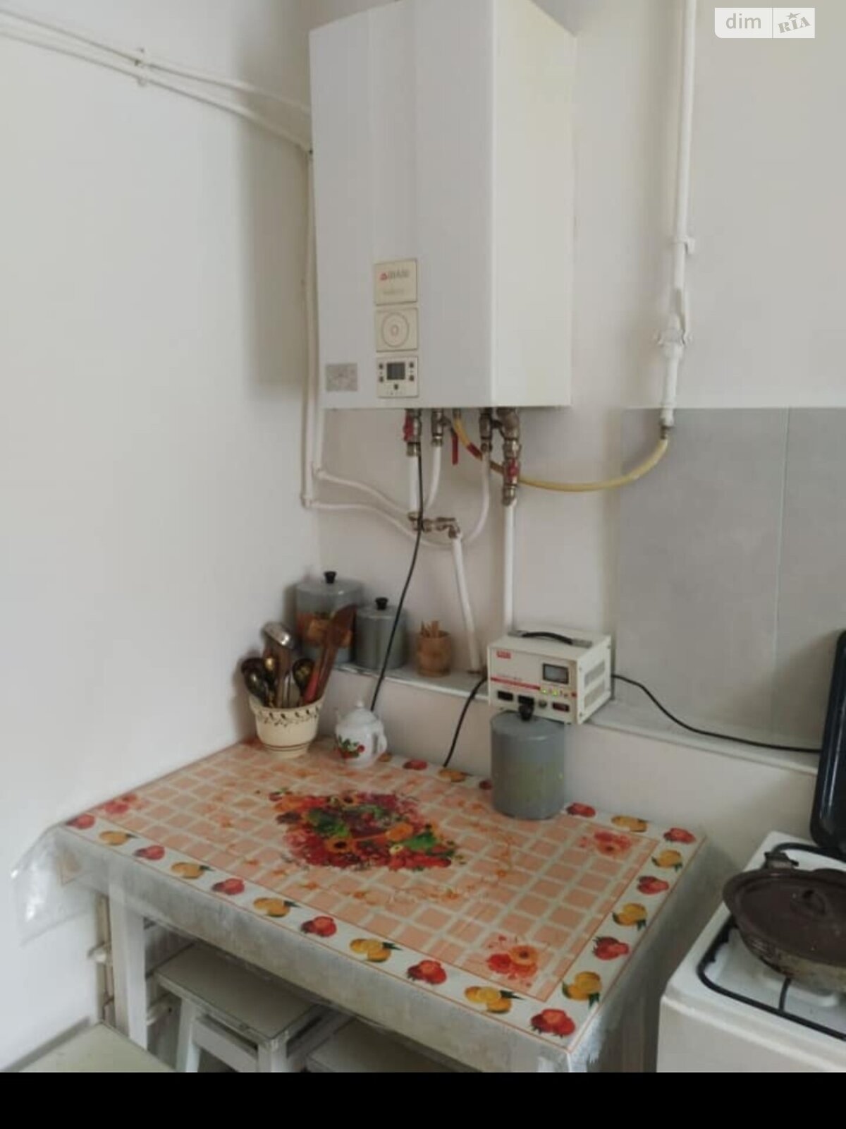 одноэтажная часть дома, 50 кв. м, кирпич. Сдается помесячно в Ровно, в районе Центр фото 1