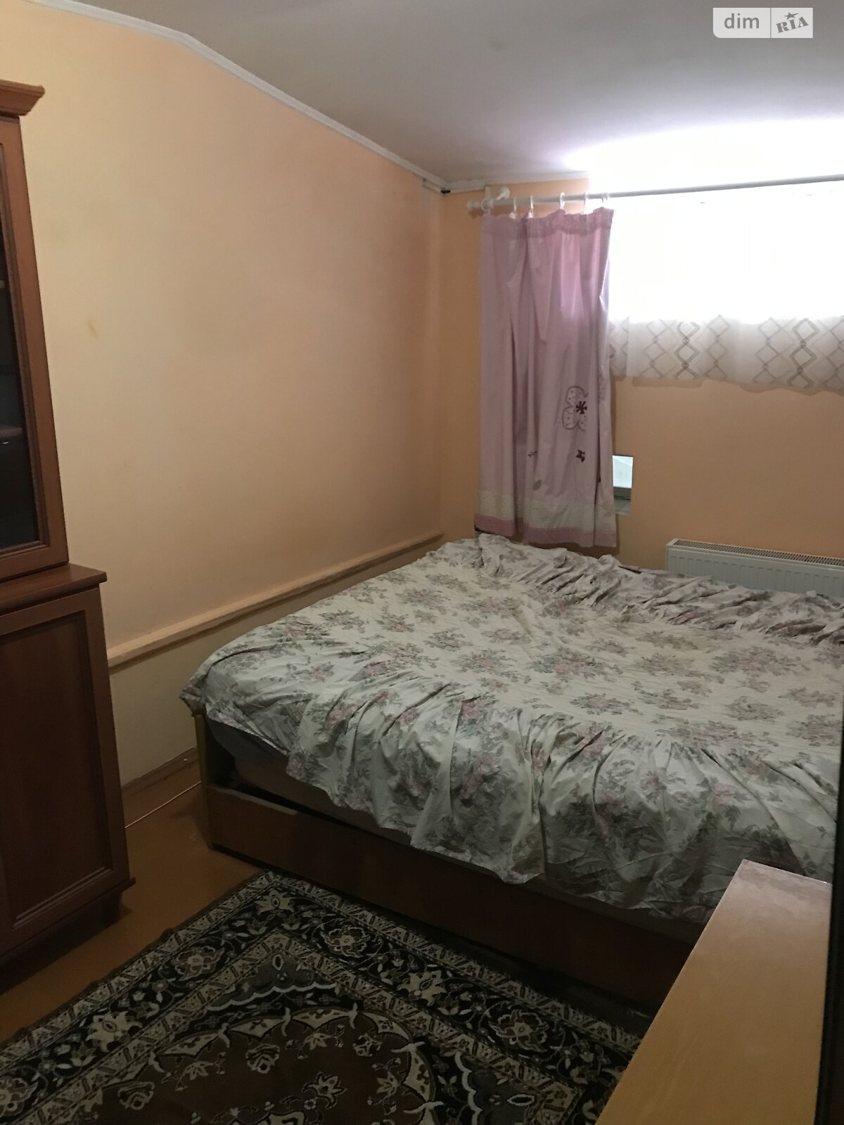 двухэтажная часть дома, 75 кв. м, кирпич. Сдается помесячно в Ровно, в районе Центр фото 1 двухэтажная часть дома, 75 кв. м, кирпич. Сдается помесячно в Ровно, в районе Центр фото 1