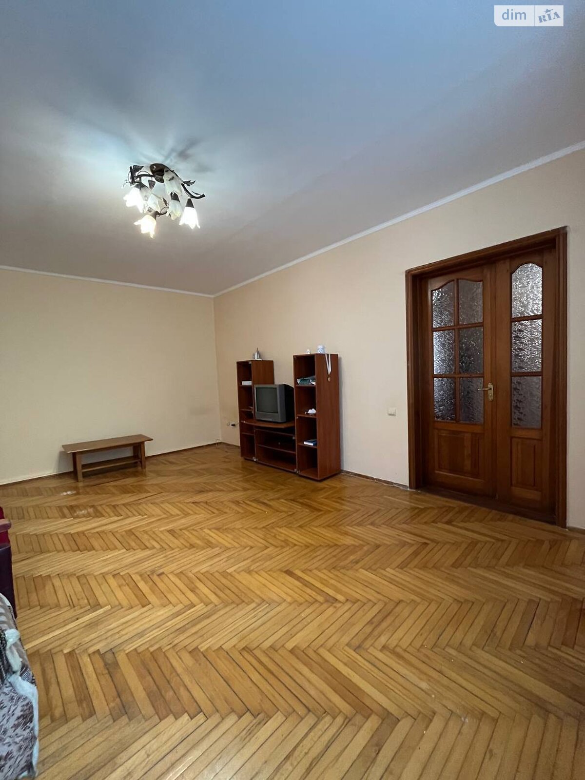 двухэтажная часть дома, 150 кв. м, кирпич. Сдается помесячно в Ровно, в районе Тынное фото 1 двухэтажная часть дома, 150 кв. м, кирпич. Сдается помесячно в Ровно, в районе Тынное фото 1