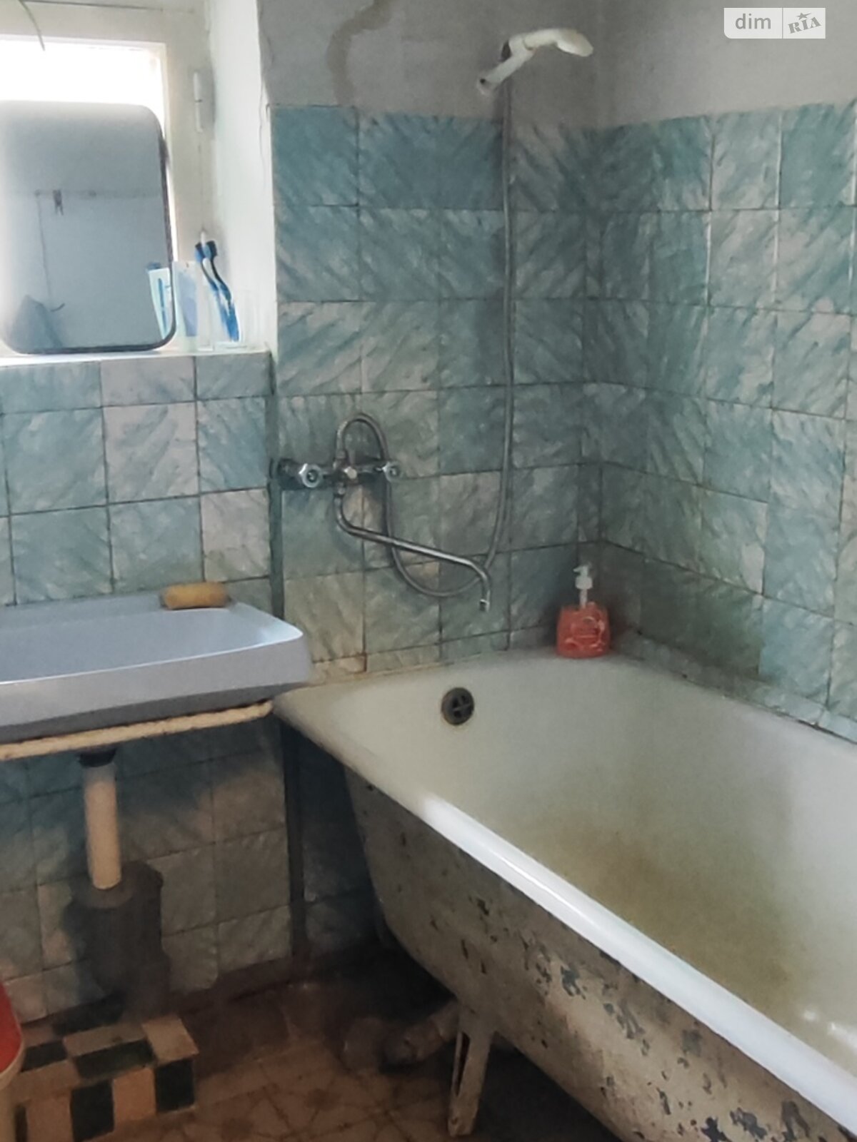 однопроверхова частина будинку, 75 кв. м, кирпич. Здається помісячно в Рівному, в районі Південний фото 1