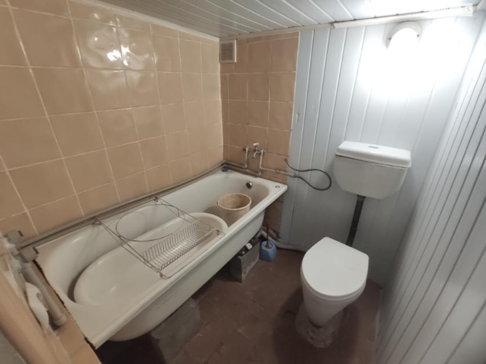 одноповерхова частина будинку, 18 кв. м, цегла. Здається помісячно в Тернополі, в районі undefined фото 1 однопроверхова частина будинку, 18 кв. м, цегла. Здається помісячно в Тернополі, в районі undefined фото 1