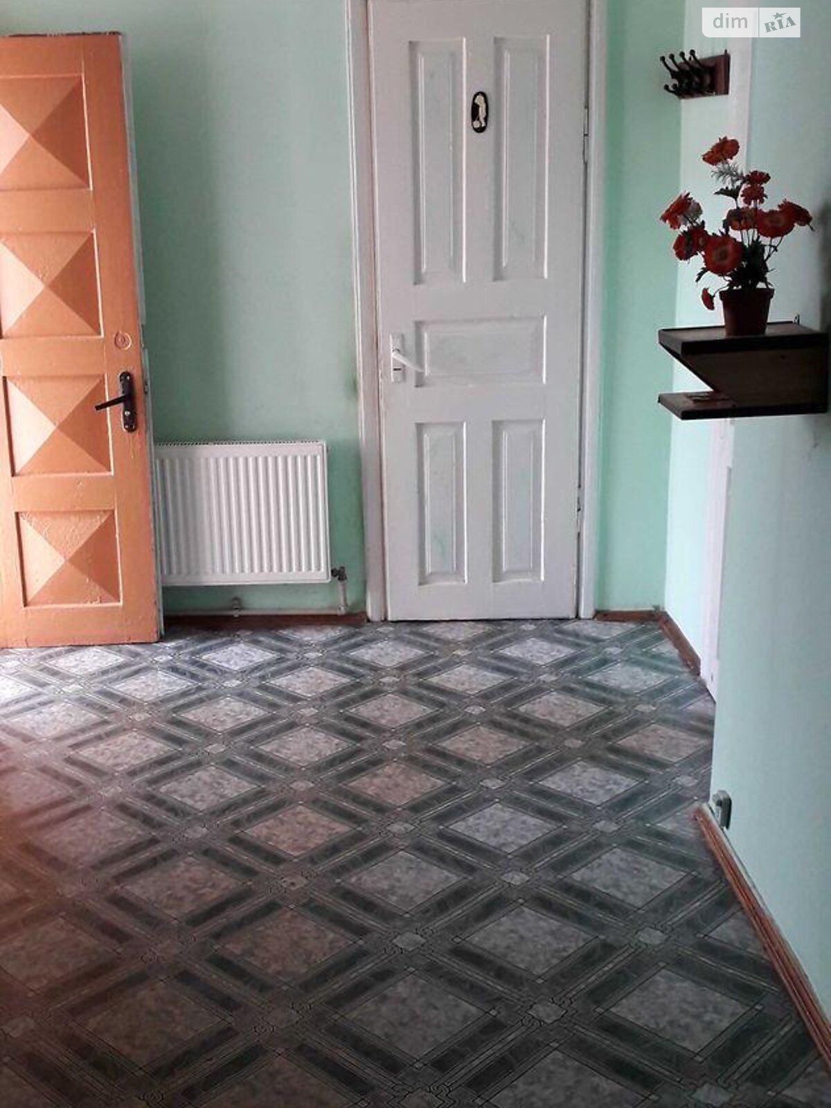 одноэтажная часть дома, 92 кв. м, кирпич. Сдается помесячно в Тернополе, в районе Старый парк фото 1