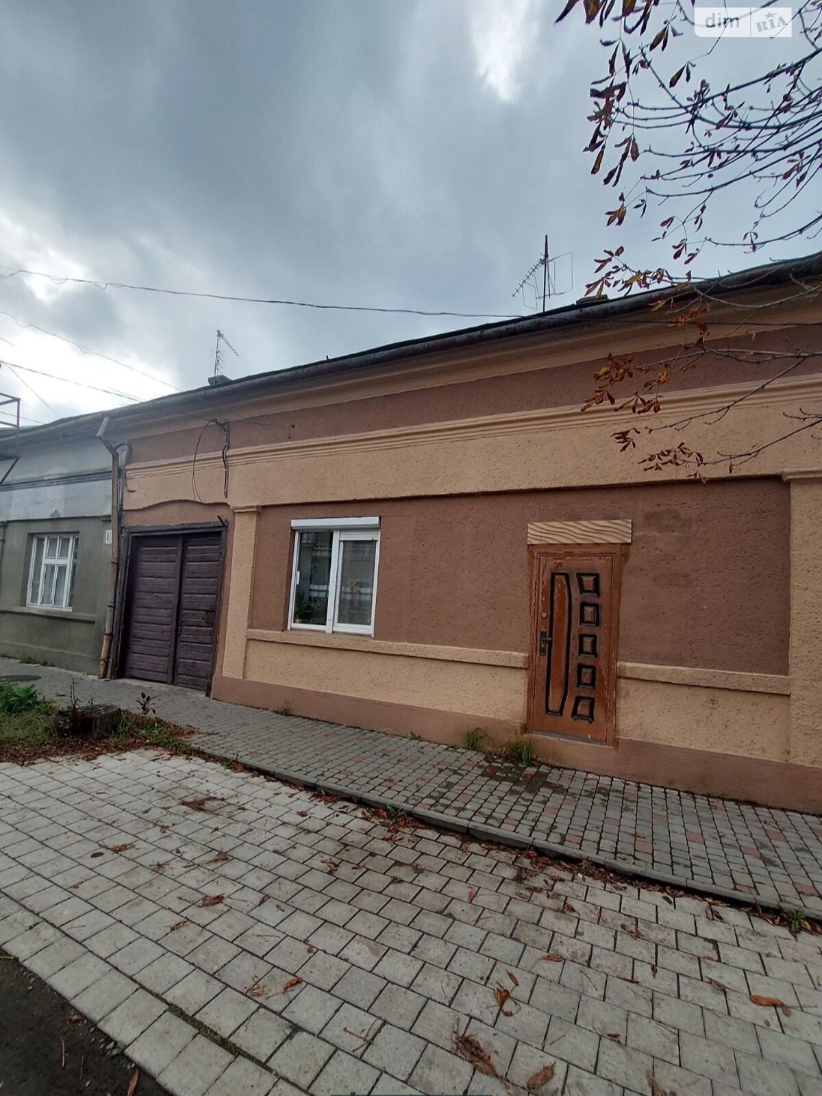 одноповерхова частина будинку, 50 кв. м, цегла. Здається помісячно в Ужгороді фото 1 одноповерхова частина будинку, 50 кв. м, цегла. Здається помісячно в Ужгороді фото 1