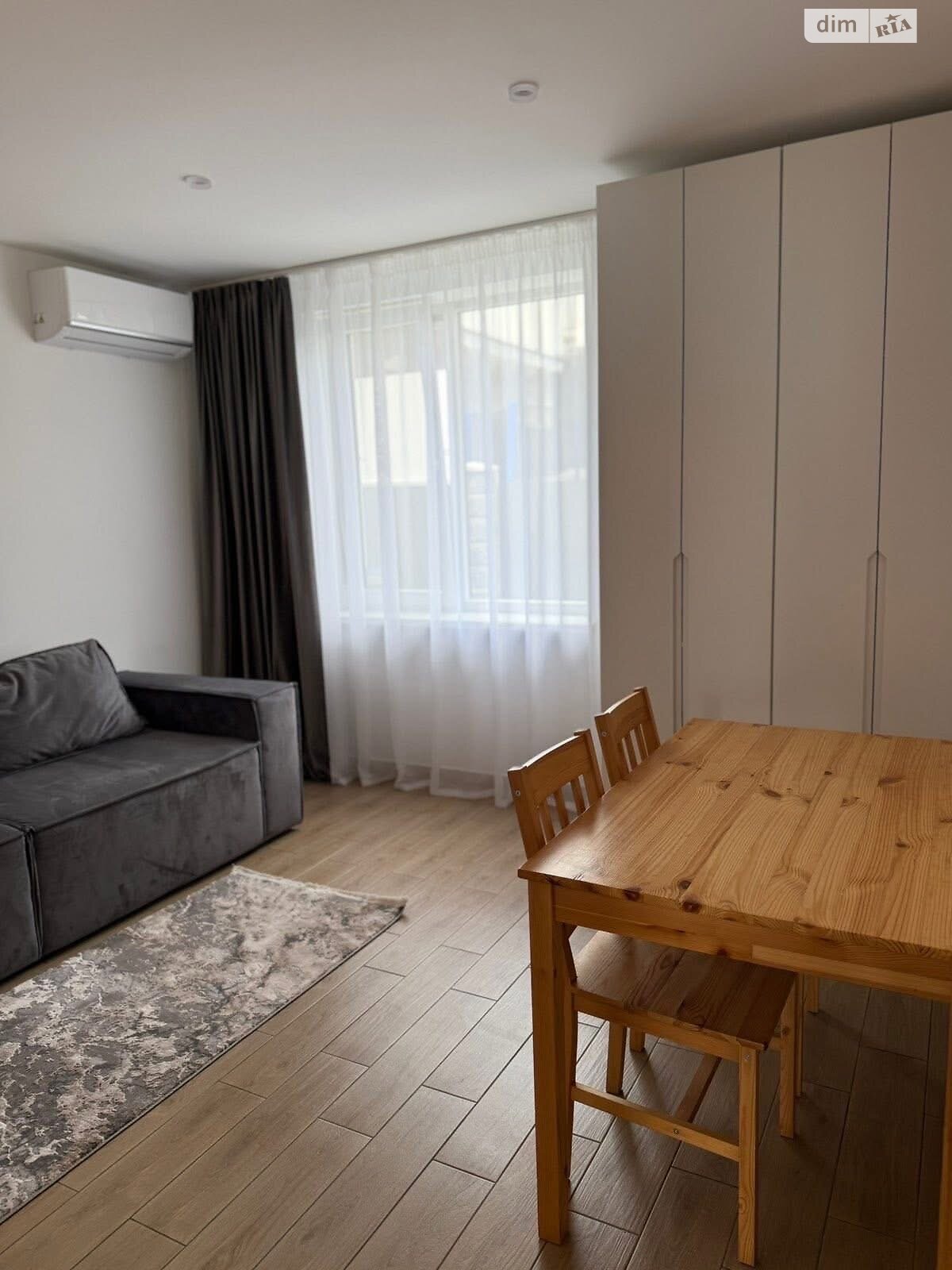 одноповерхова частина будинку, 115 кв. м, цегла. Здається помісячно в Ужгороді фото 1